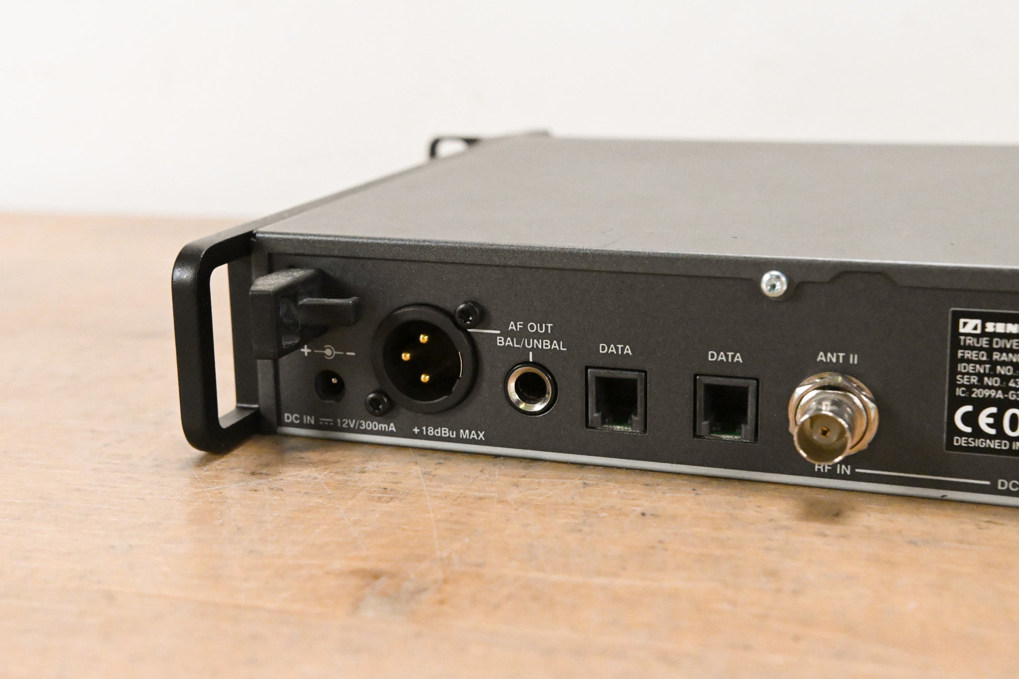 Sennheiser EM 100 G3 Wireless Receiver - 516-558 MHz (NO POWER SUPPLY)
