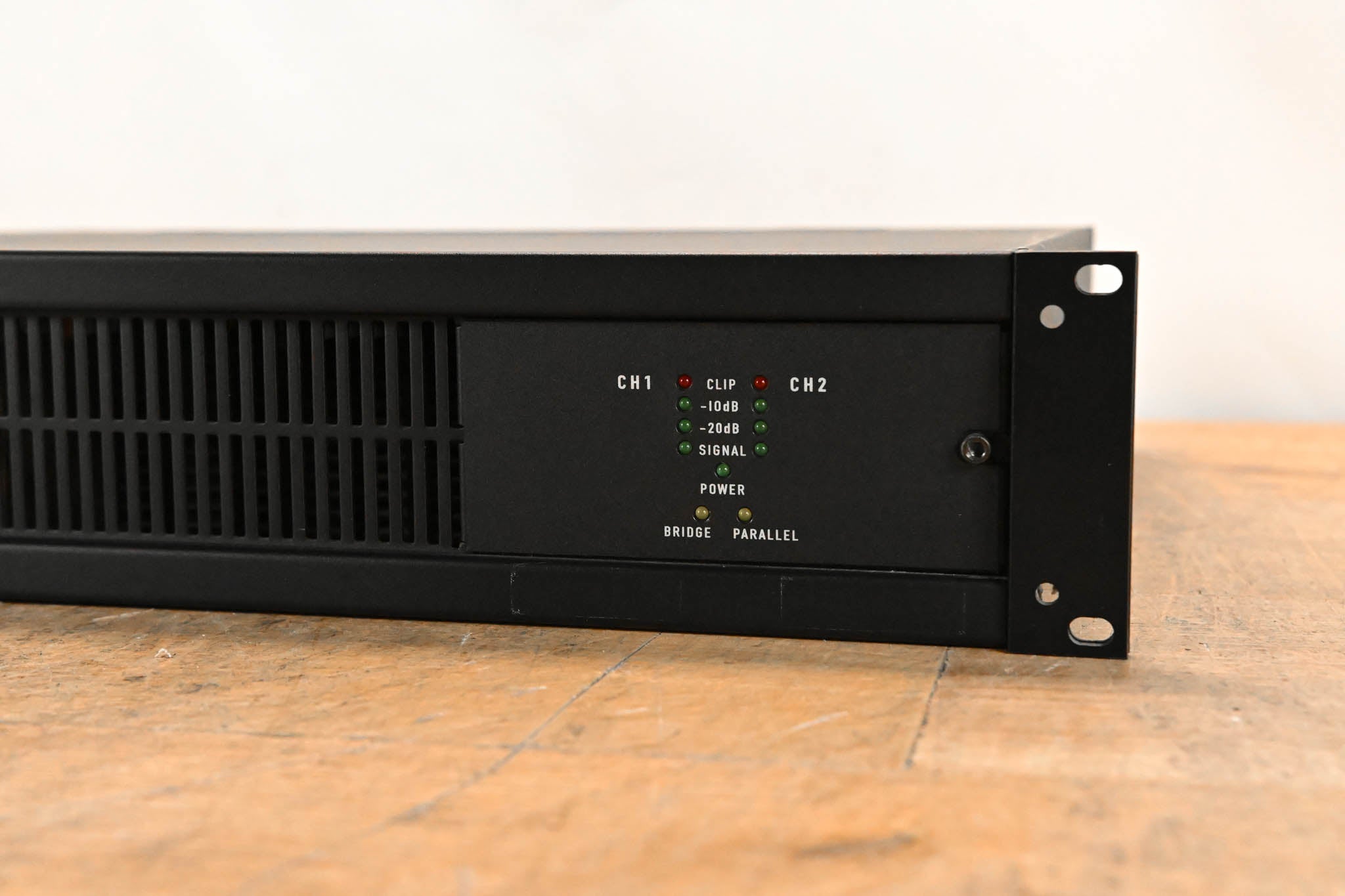 QSC CX702 2-Channel 700W Power Amplifier