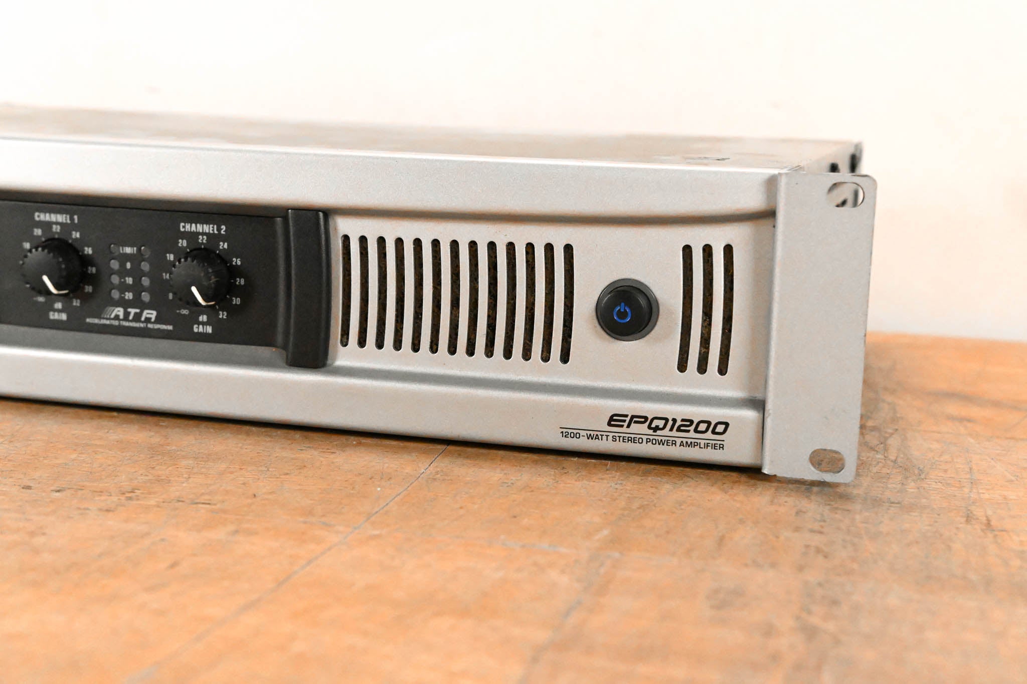 Behringer Europower EPQ1200 Stereo Power Amplifier