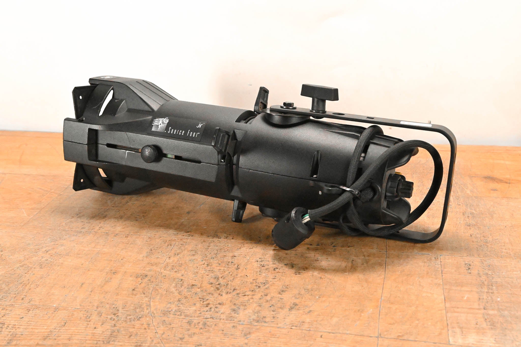 ETC Source Four Jr 26 Degree 575 Ellipsoidal Light