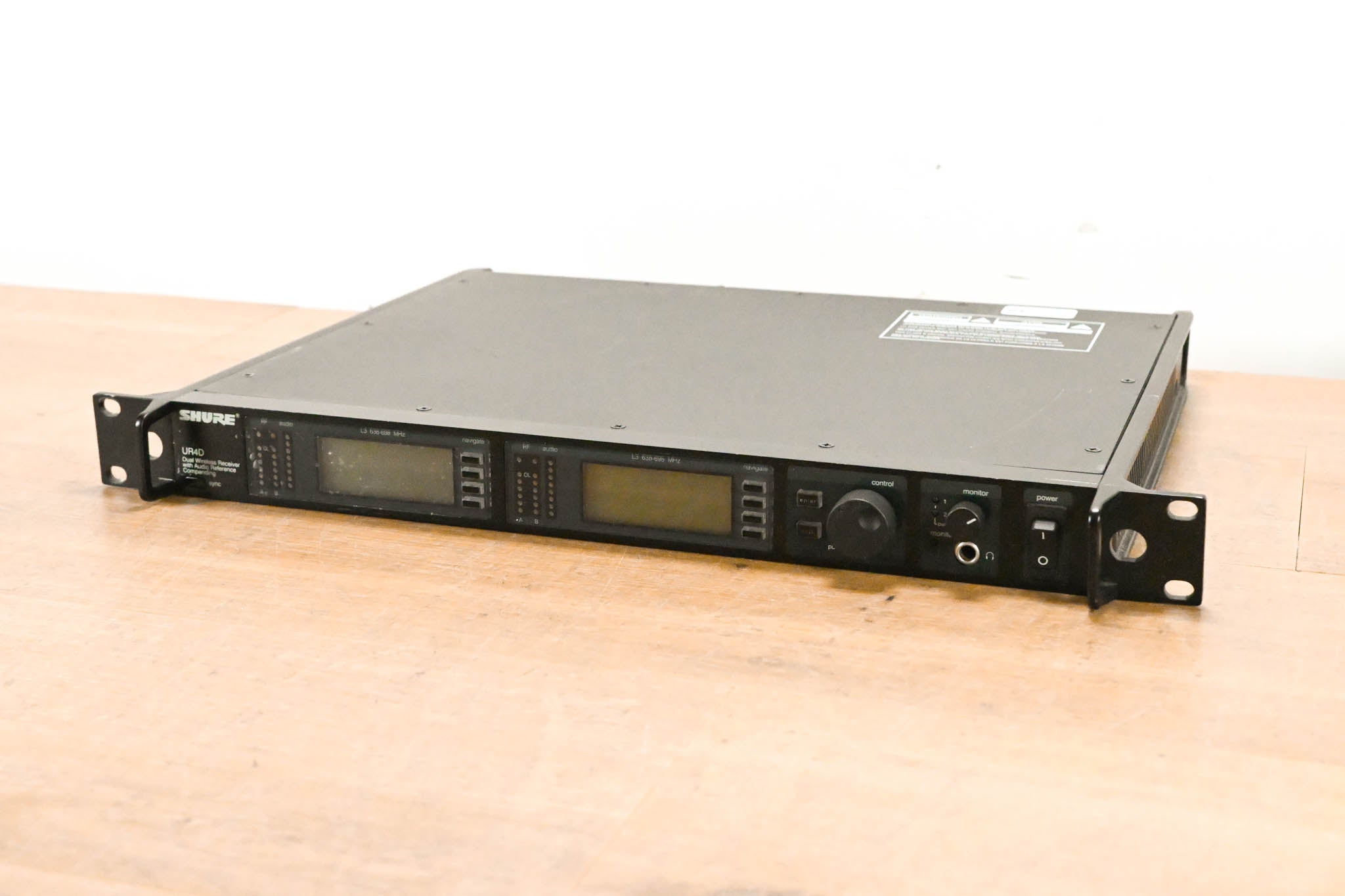 Shure UR4D Dual-Channel UHF Wireless Receiver - L3 Band: 638-698 MHz