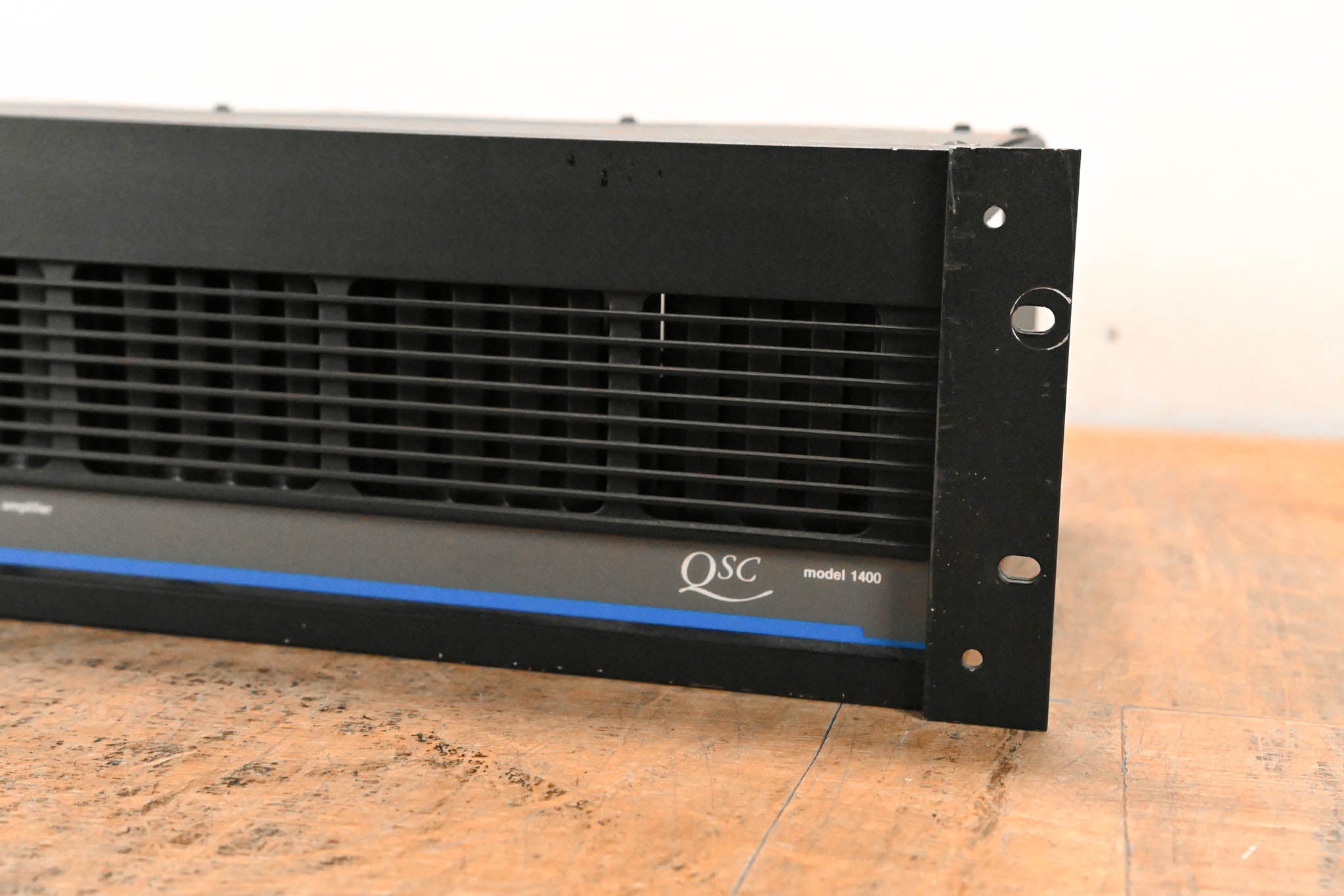 QSC Model 1400 2-Channel Power Amplifier