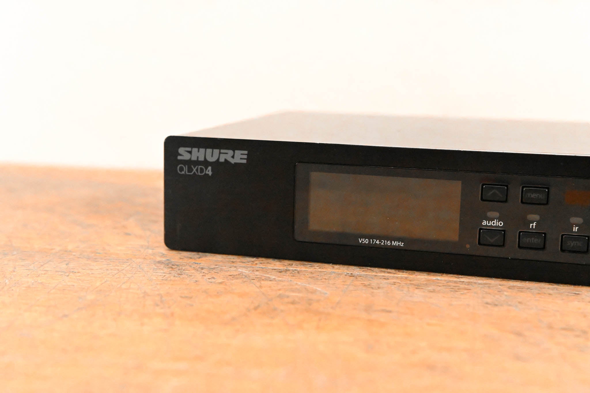 Shure QLXD4 Digital Wireless Receiver - V50 Band (NO POWER SUPPLY)