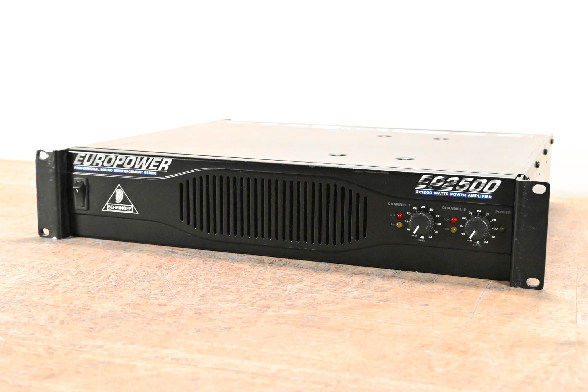 Behringer Europower EP2500 2-Channel Power Amplifier