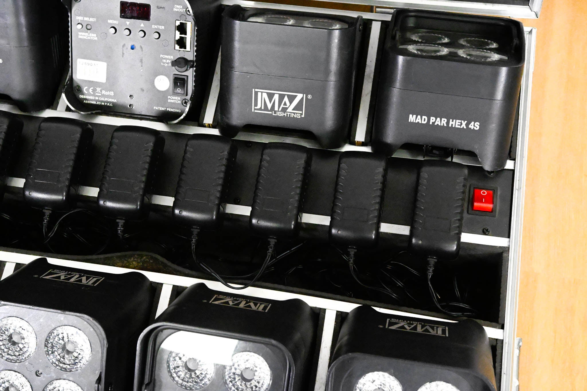 JMAZ Lighting MAD PAR HEX 4S Battery LED Uplight Kit w/ Charging Case