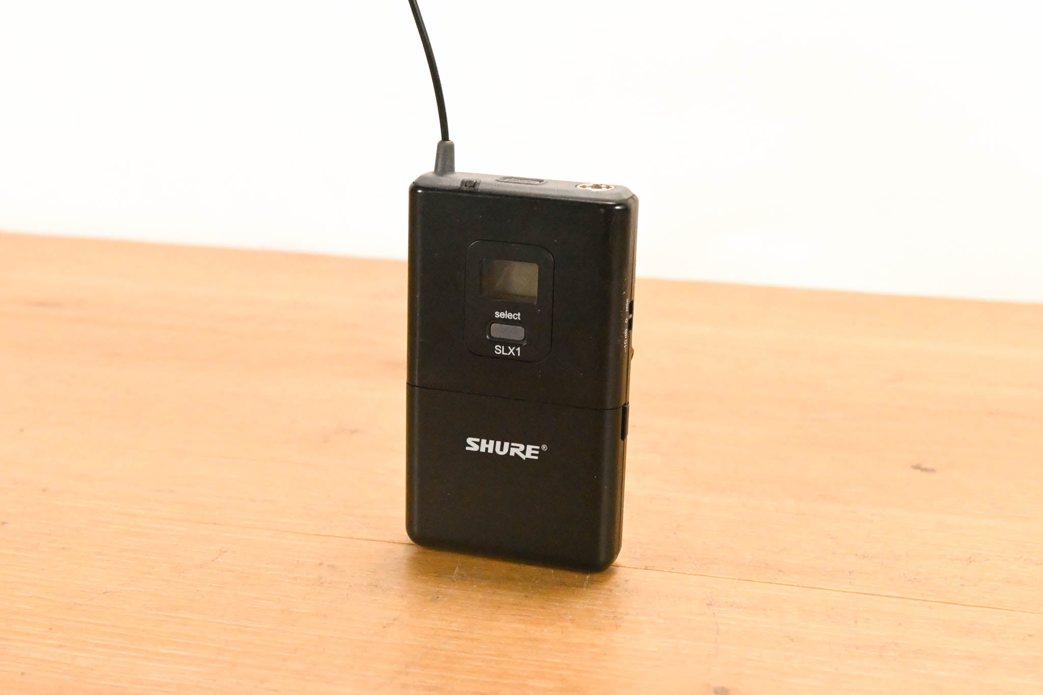 Shure SLX14 Bodypack Wireless System - J3 Band (NO POWER SUPPLY)