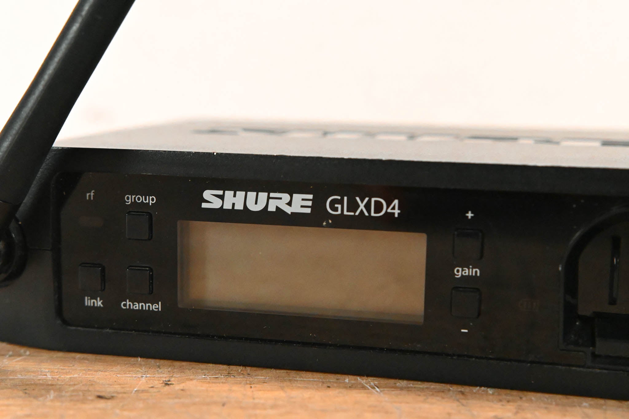 Shure GLXD4 Digital Wireless Receiver - Z2 Range (NO POWER SUPPLY)