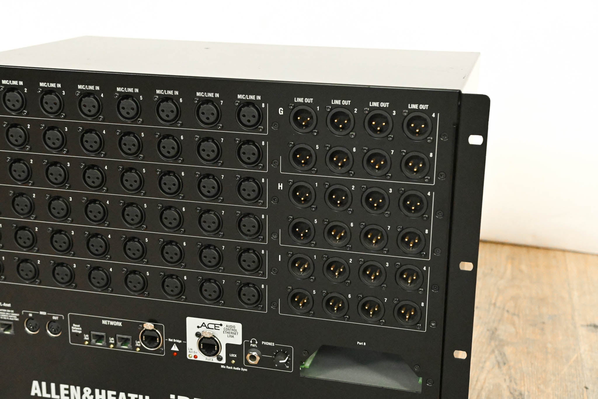 Allen & Heath iLive-T112 Mixing Surface with iDR-48 Fixed Format MixRack