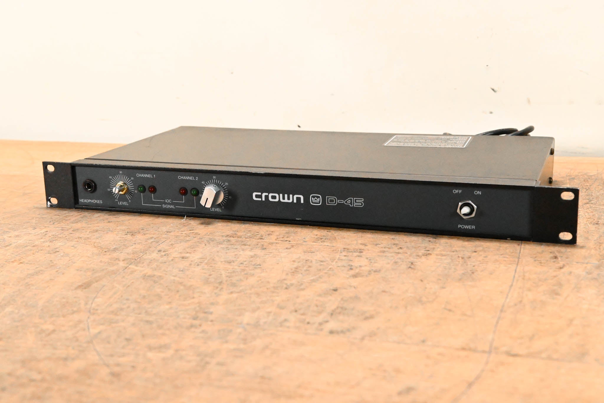 Crown D-45 Two-Channel, 35W Power Amplifier