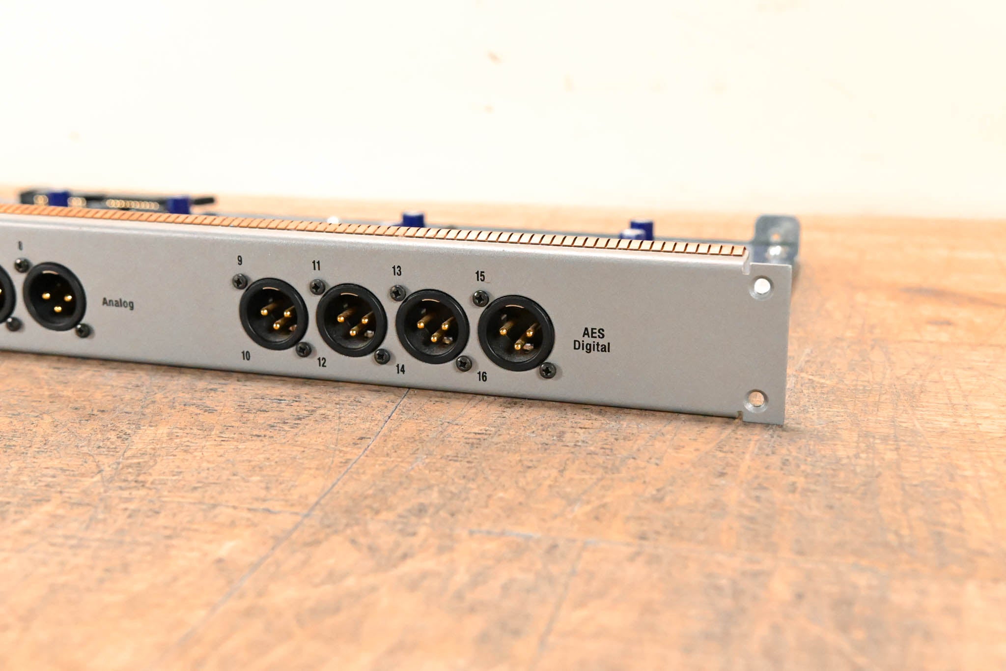 AVID XO16 Analog/Digital Output Card for VENUE Mix Rack and VENUE SC48