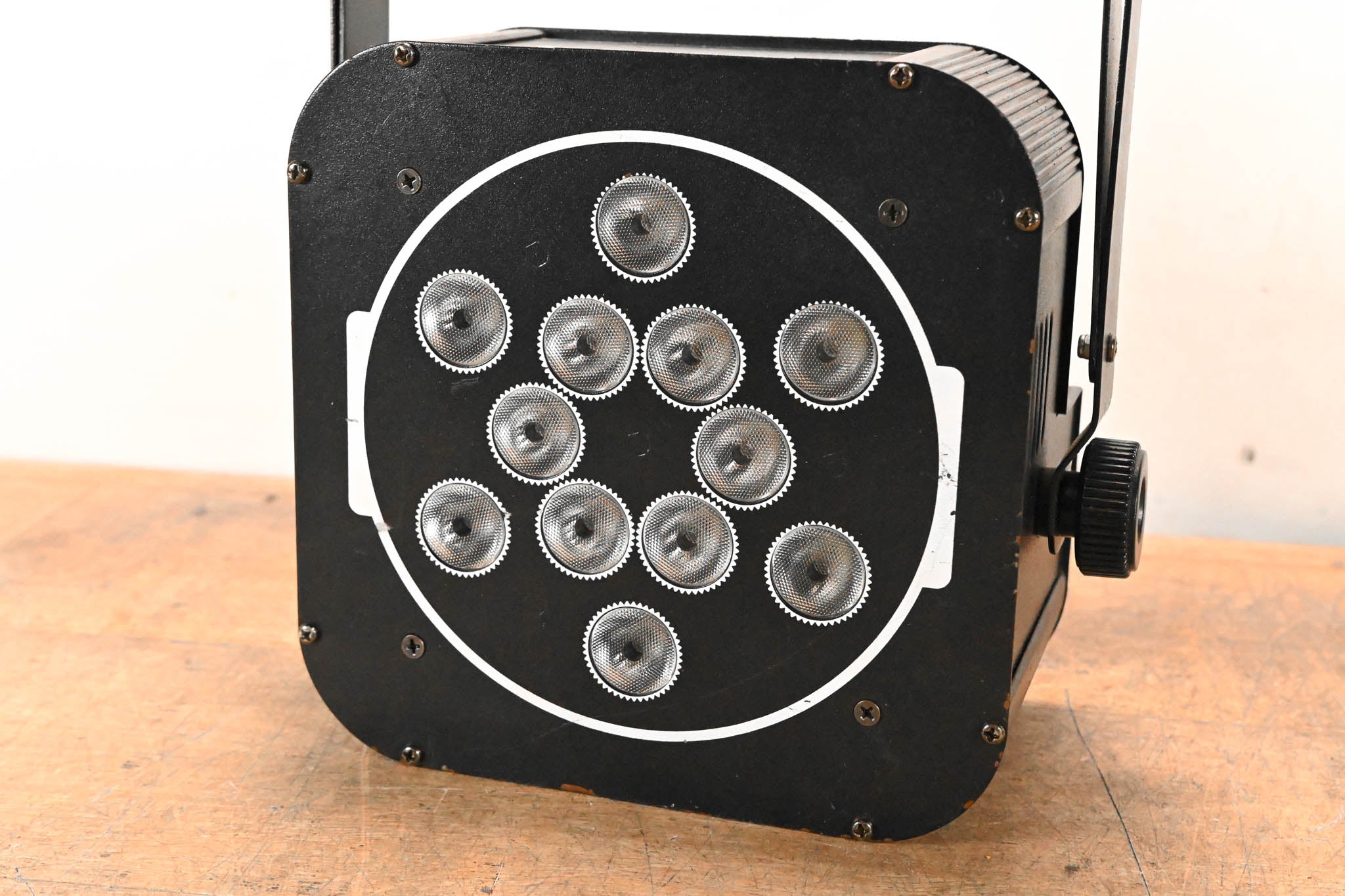 OmniSistem Thin Par Plus RGBW 6 x 10W RGBA Par Can Light