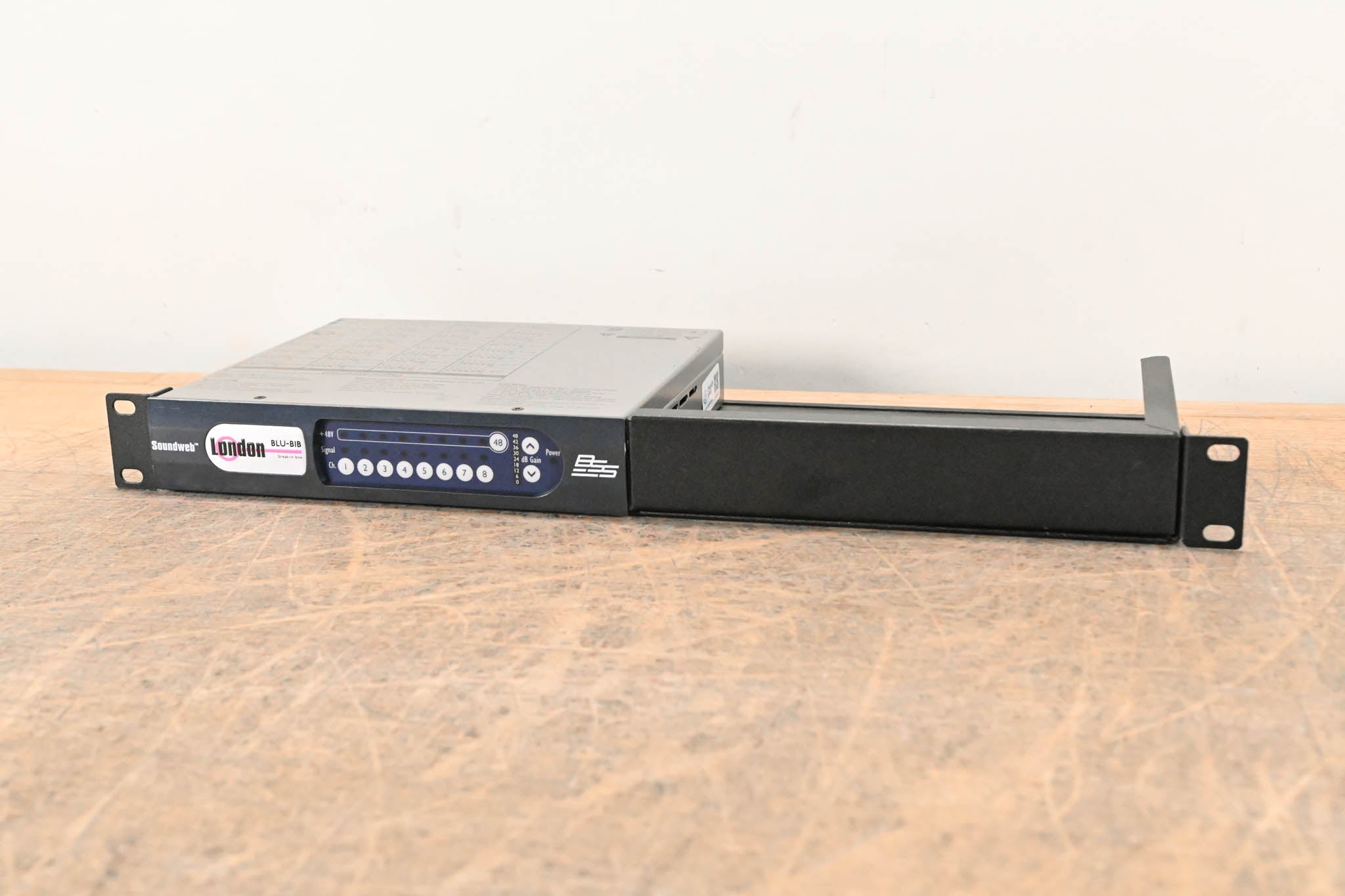 BSS BLU-BIB Break-In Box 8-Channel Input Expander (NO POWER SUPPLY)