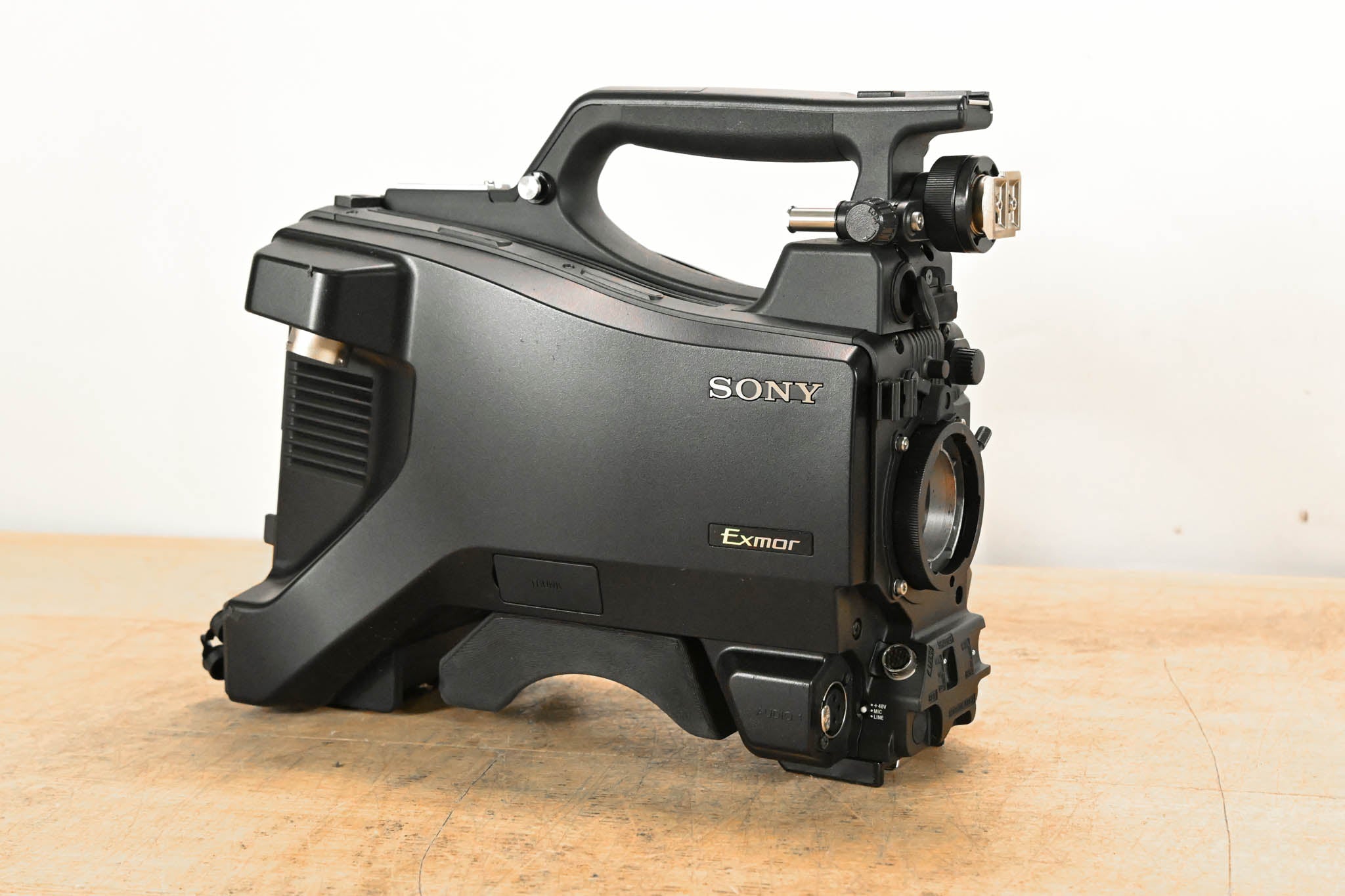 Sony HXC-D70 HD/SD Studio Camera