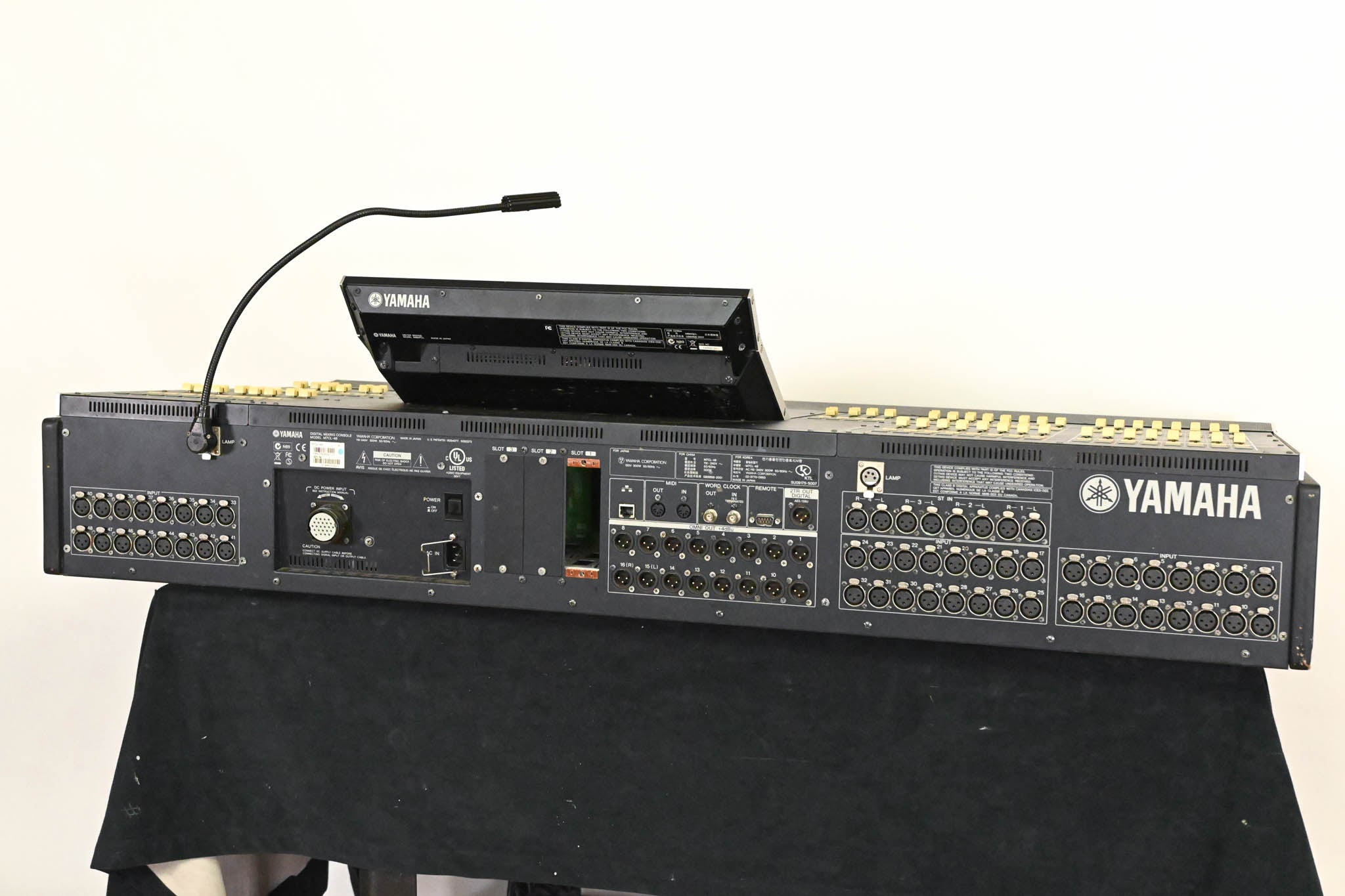 Yamaha M7CL-48 48-Channel Digital Audio Mixing Console with Road Case