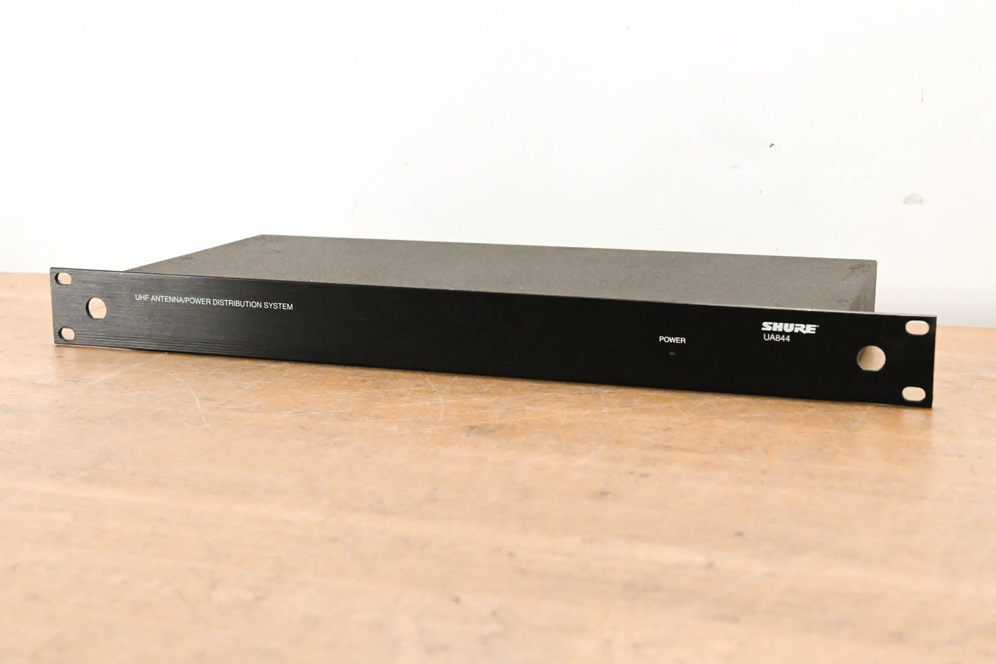 Shure UA844US Wideband UHF Antenna and Power Distributor (NO PSU)
