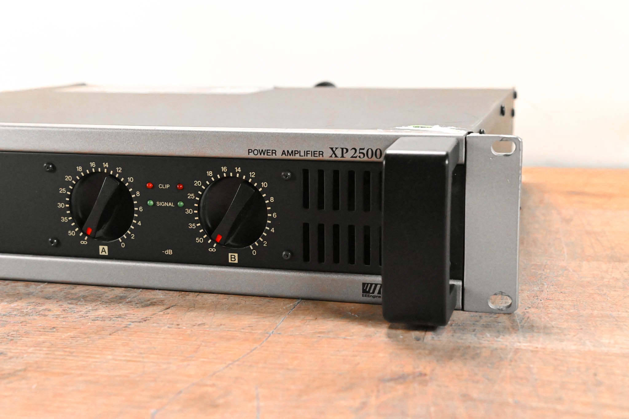 Yamaha XP2500 2-Channel Power Amplifier