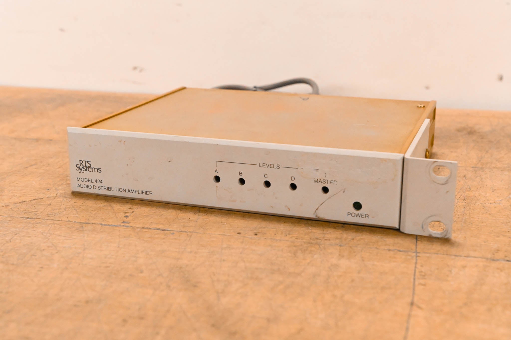 RTS 424 Audio Distribution Amplifier