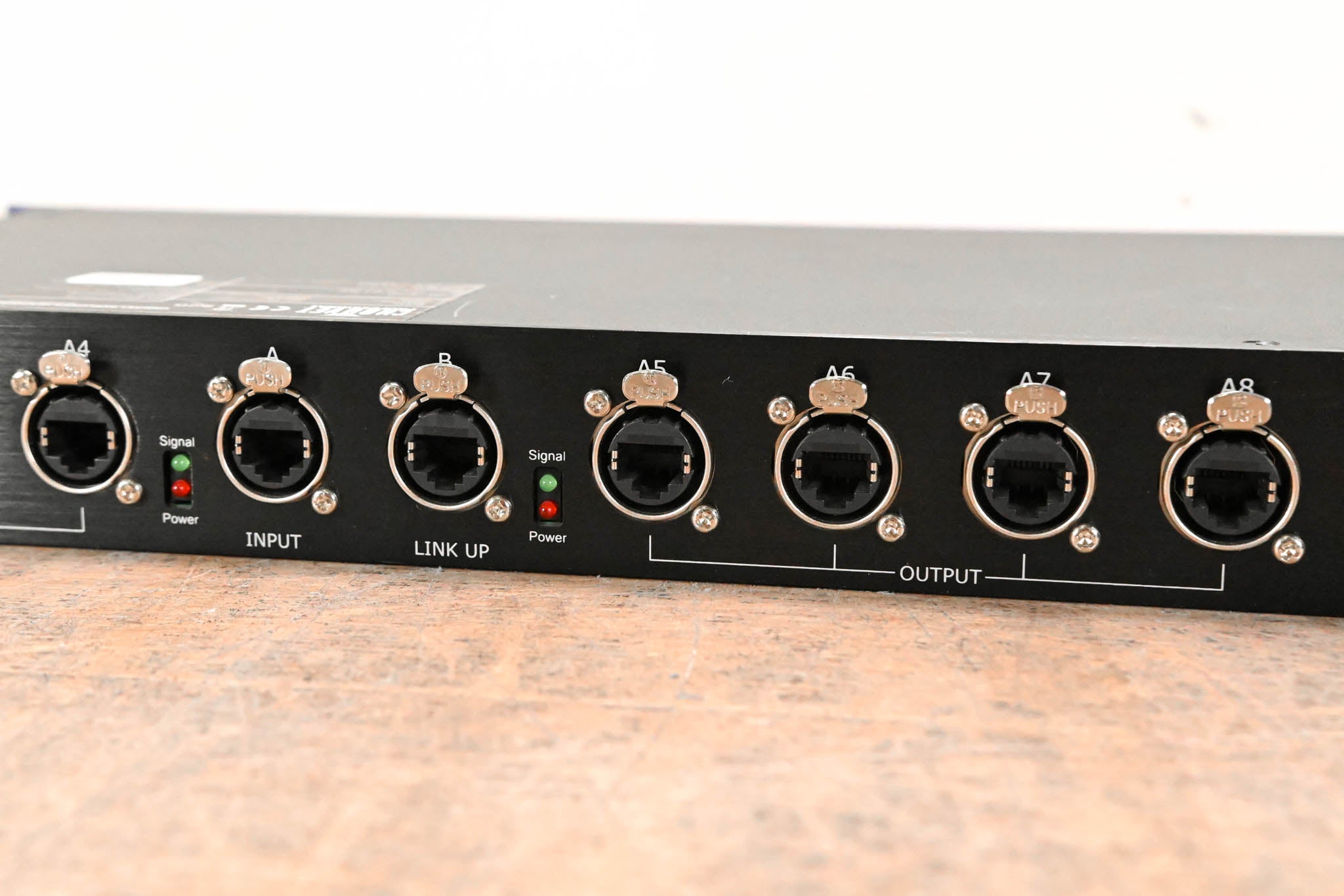 Chauvet VIP Signal Distributor for Video Wall