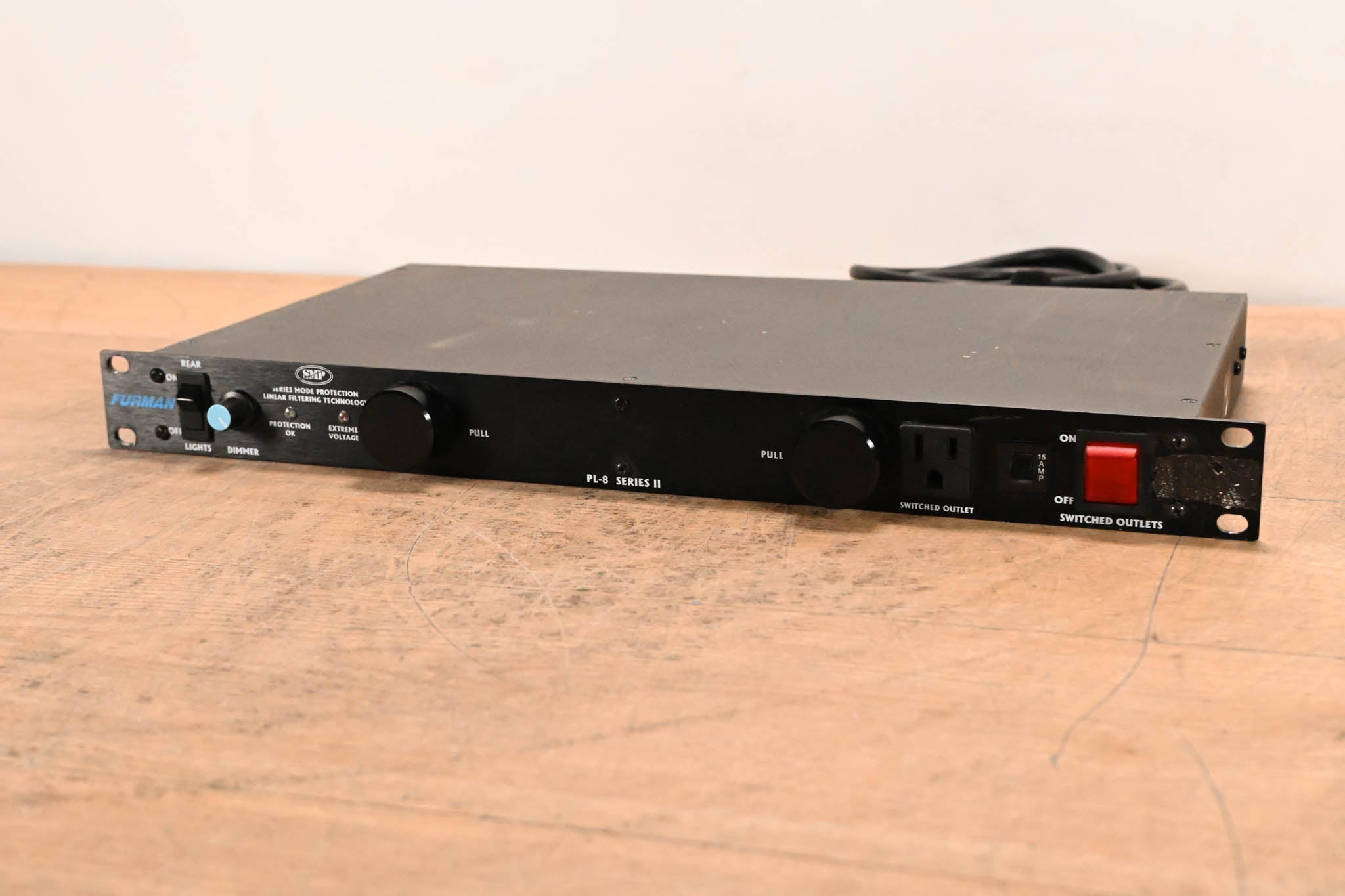 Furman PL-8 Series II 8-Outlet Rackmount Power Conditioner