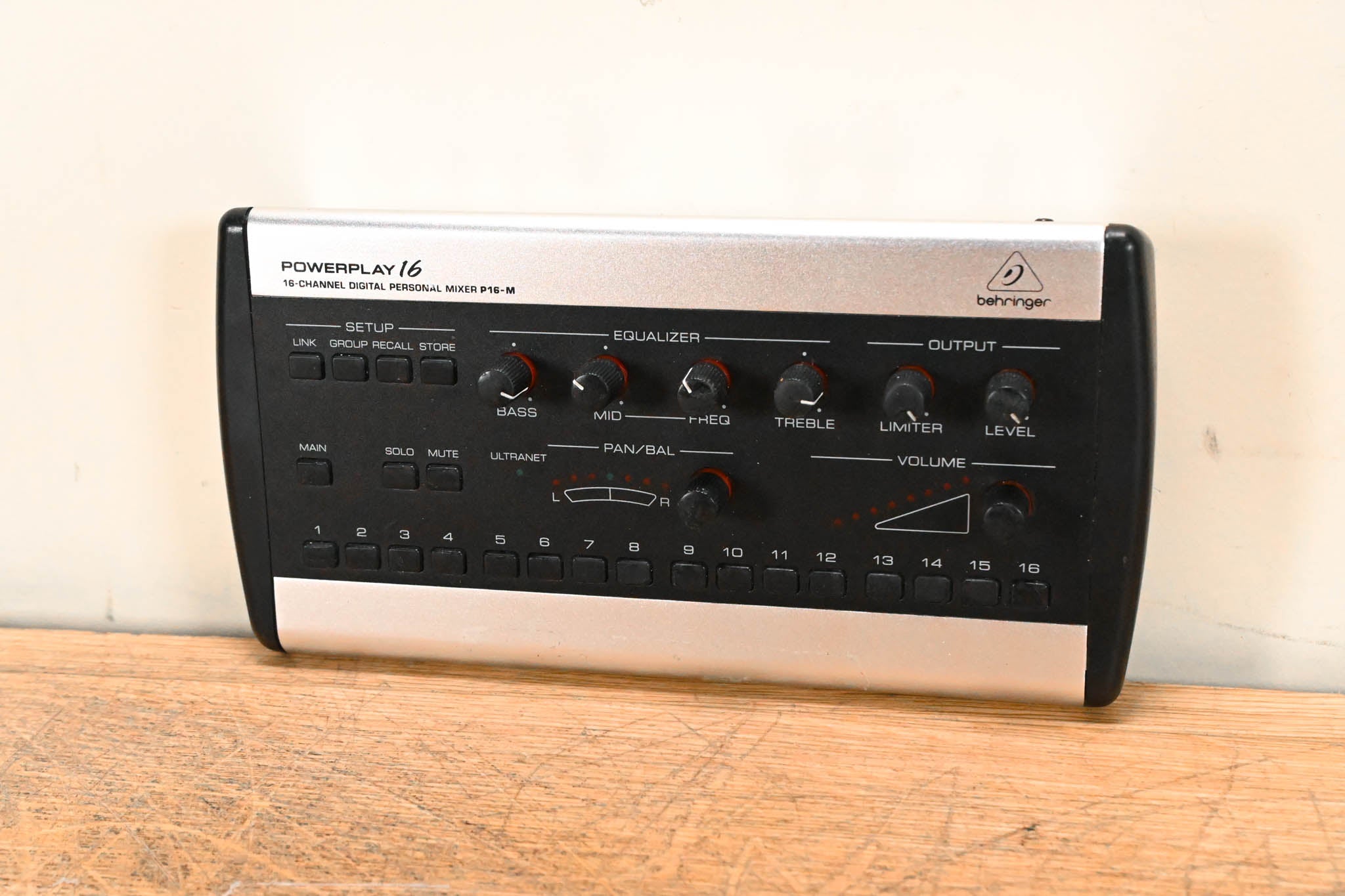 Behringer Powerplay P16-M 16-Channel Digital Personal Mixer