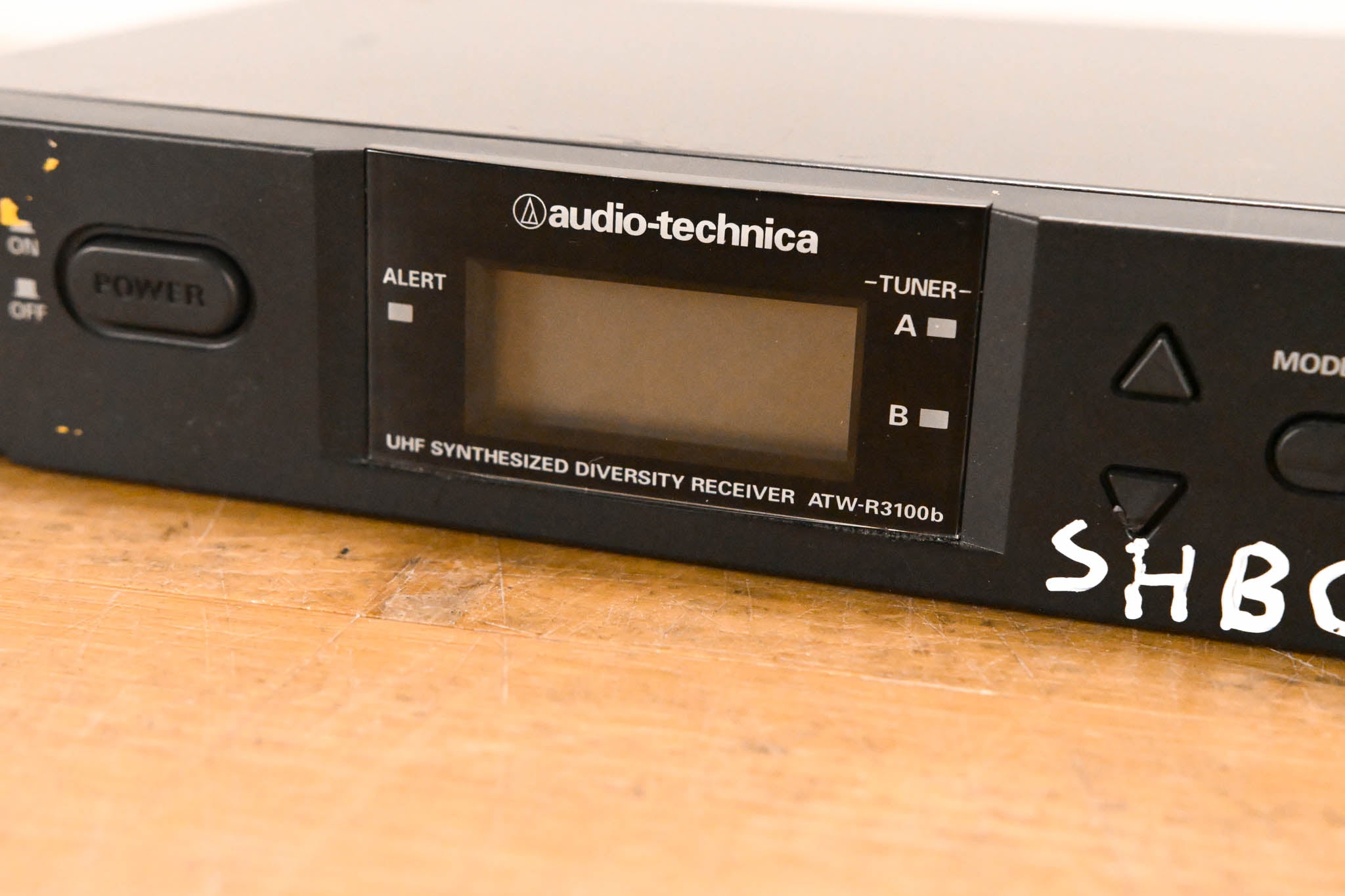 Audio-Technica ATW-R3100bC Receiver w/AEW-T4100 Mic: 541-566MHz (NO PSU)