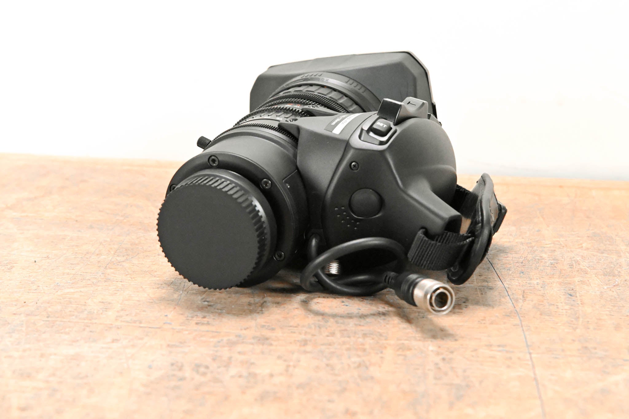 Fujinon XA16x8A-XB4 Broadcast Zoom Lens - 1:1.9/8-128mm