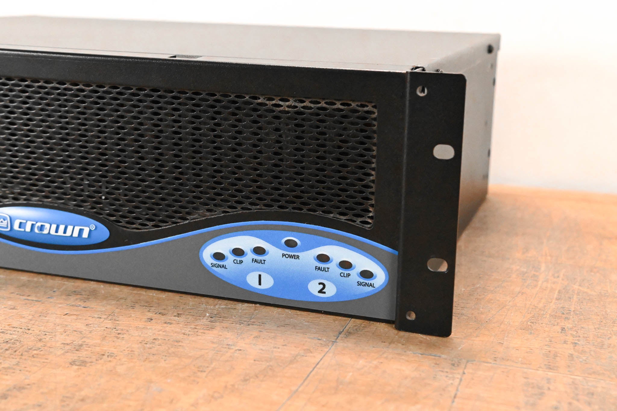 Crown CL1 2-Channel Power Amplifier