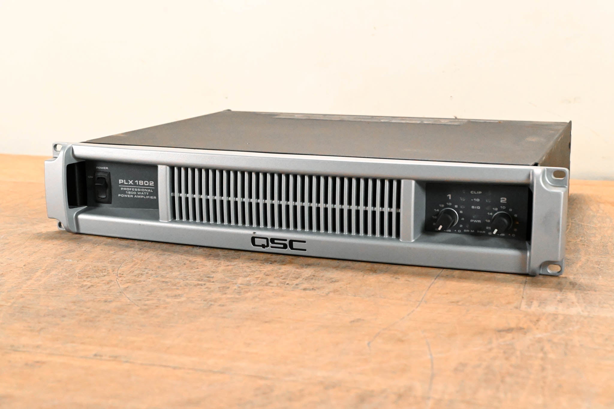 QSC PLX1802 2-Channel Power Amplifier
