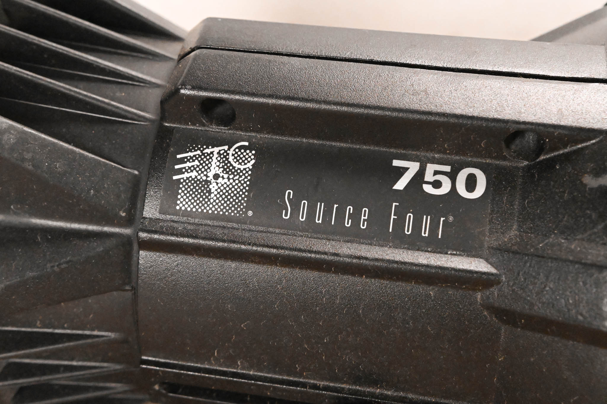 ETC Source Four 750 36 Degree Leko w/OceanOptics SeaChanger Color Engine