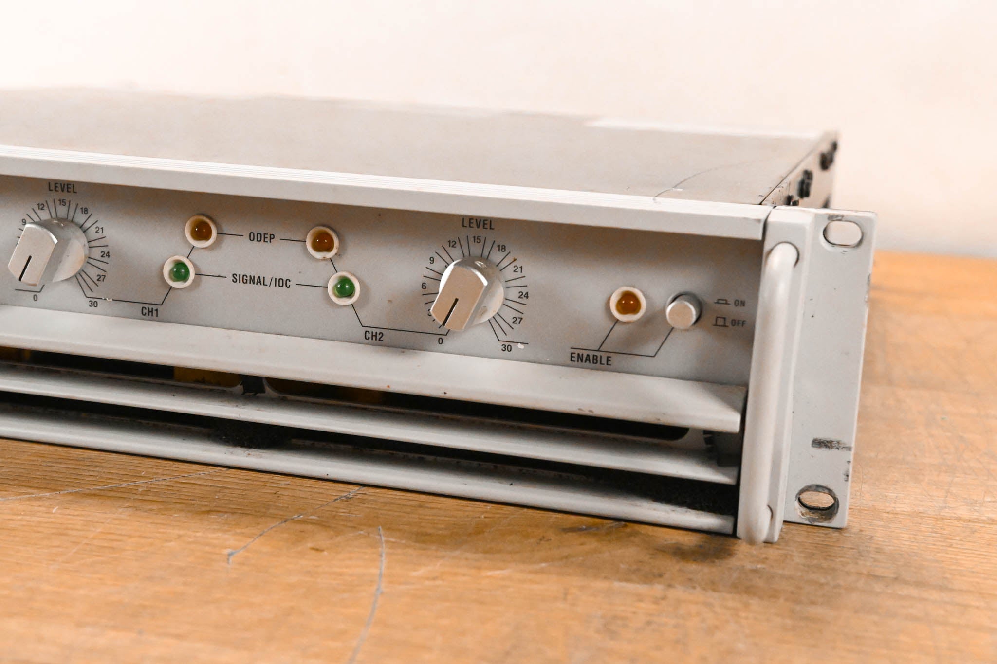 Crown Macro-Tech 3600VZ 2-Channel Power Amplifier