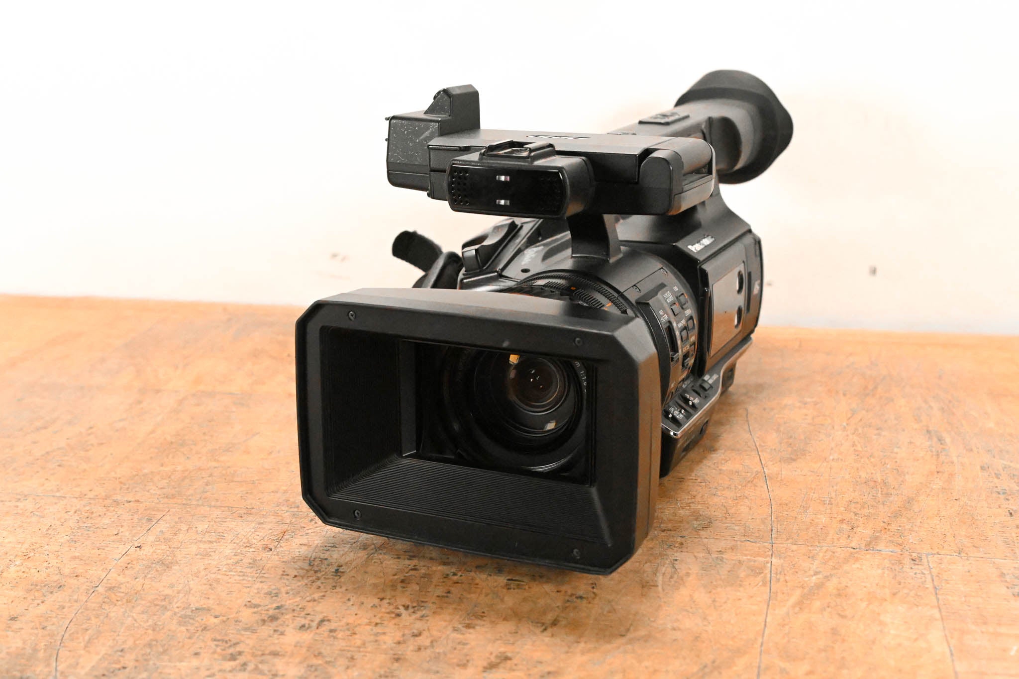 Panasonic AJ-PX270 microP2 AVC-ULTRA Handheld HD Camcorder