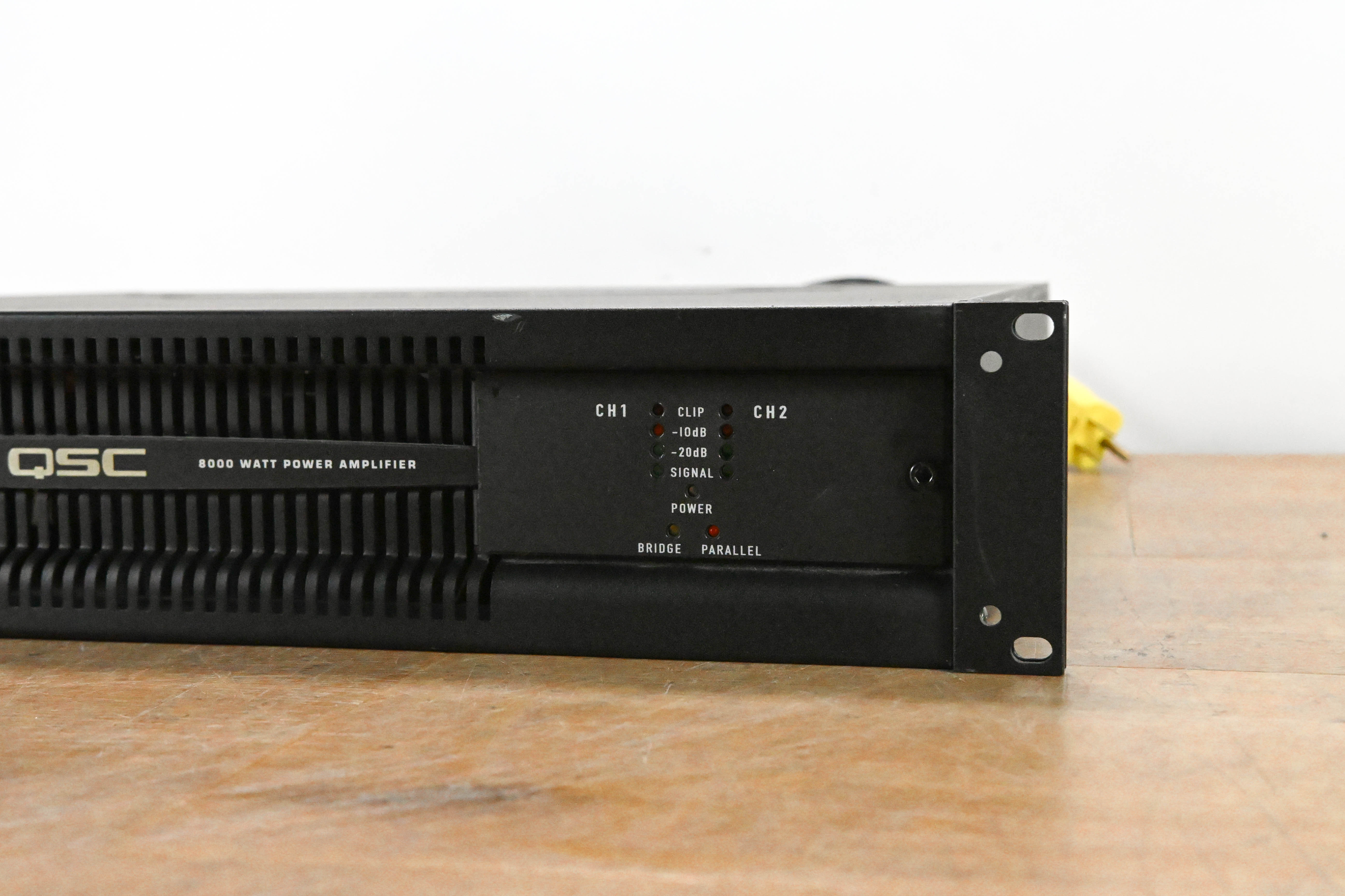 QSC PL380 Powerlight 3 Series 2-Channel Power Amplifier