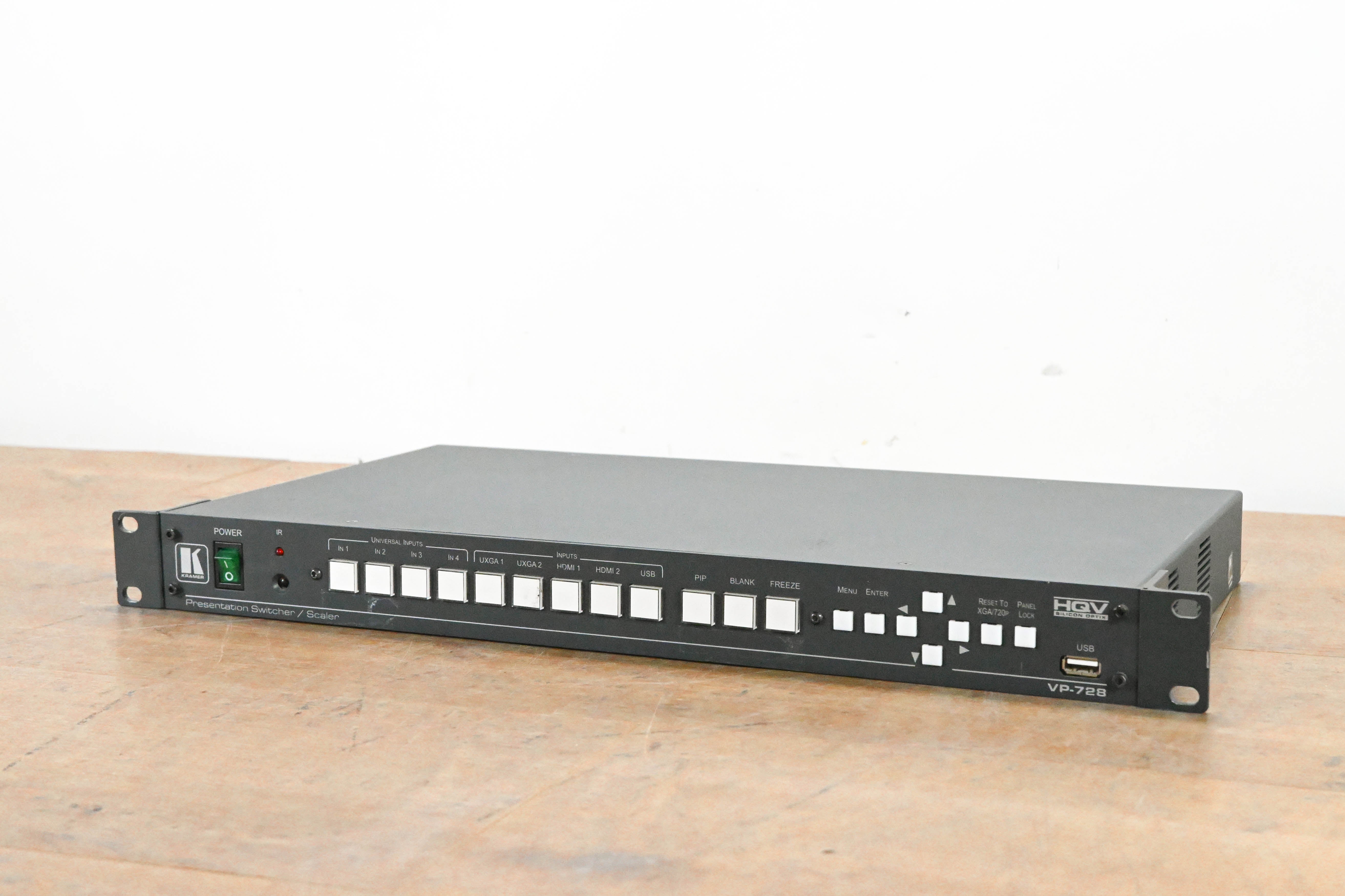 Kramer VP-728 9−Input ProScale Presentation Scaler/Switcher
