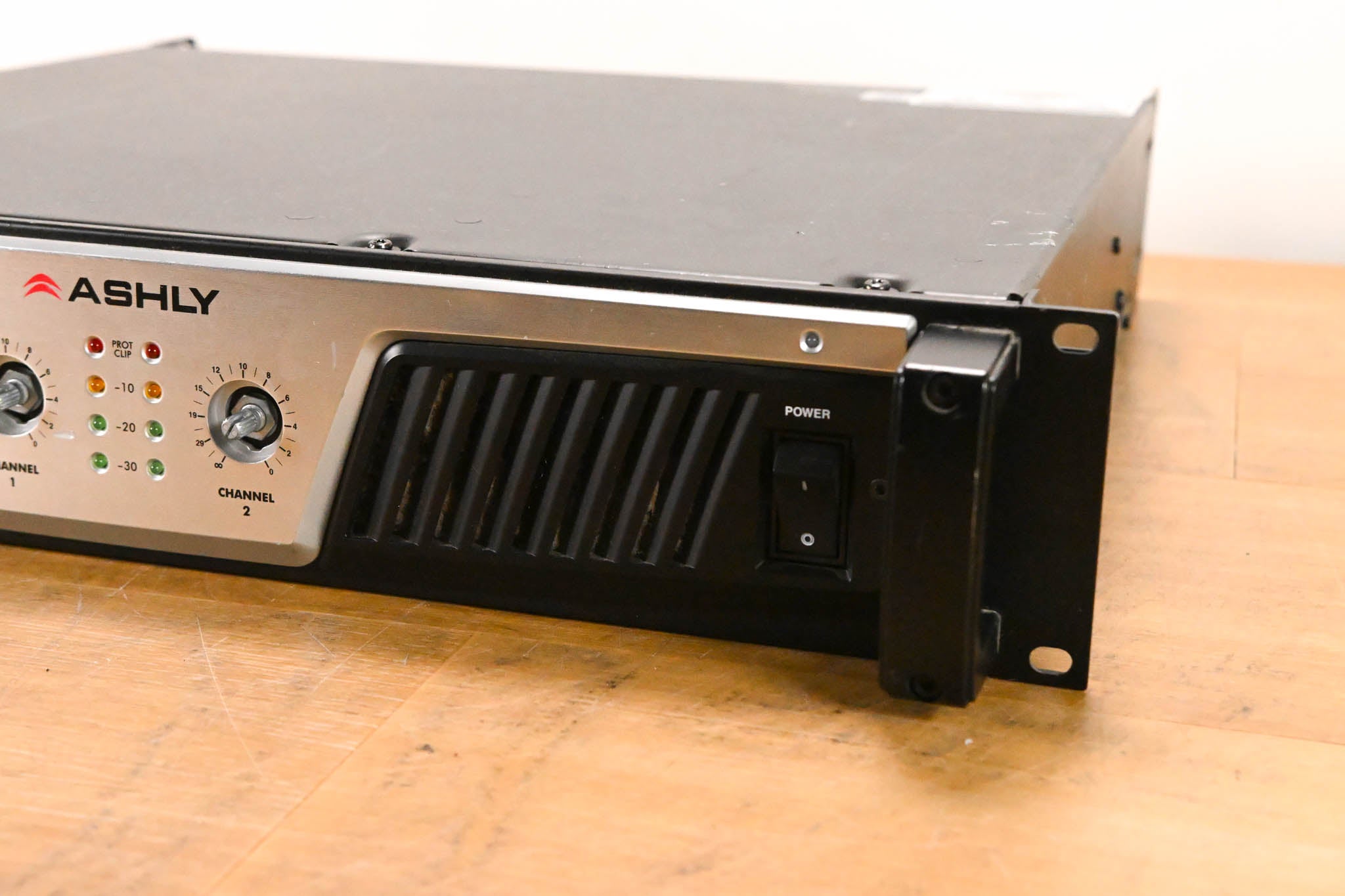 Ashly KLR-3200 Dual-Channel 1,600W Power Amplifier