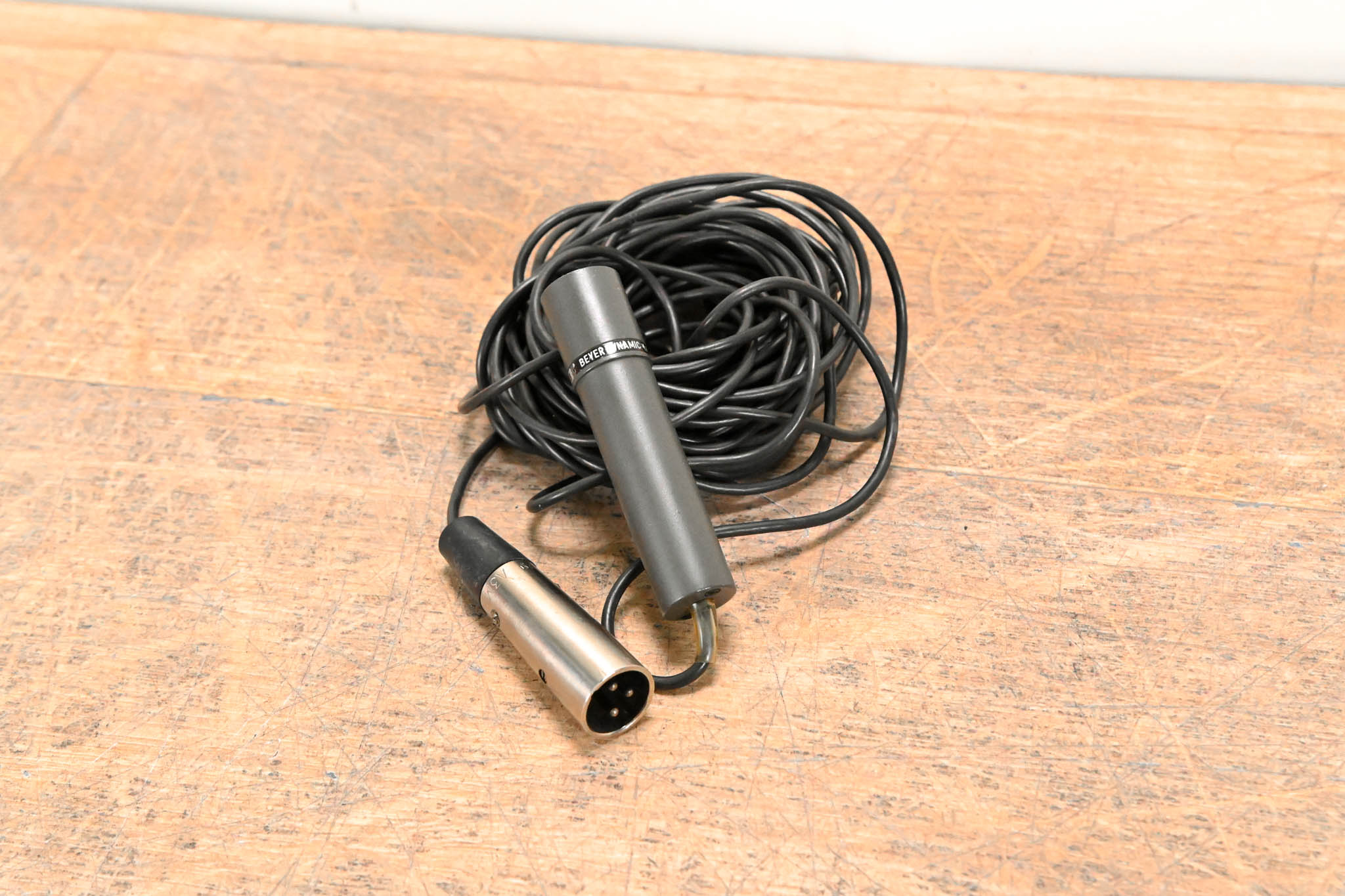 Beyerdynamic M111 Omnidirectional Dynamic Lavalier Microphone