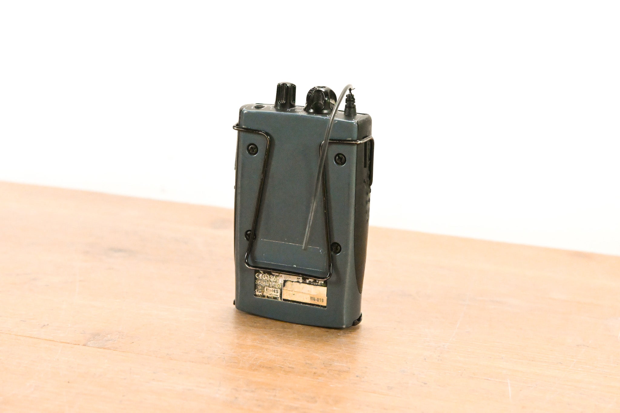 Carvin EM900 Wireless IEM System with EM901 Bodypack - 518-542 MHz