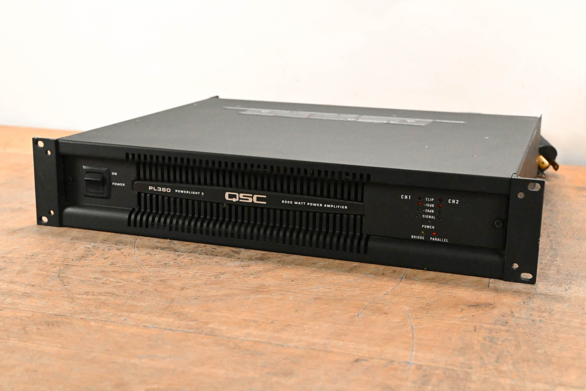 QSC PL380 Powerlight 3 Series 2-Channel Power Amplifier