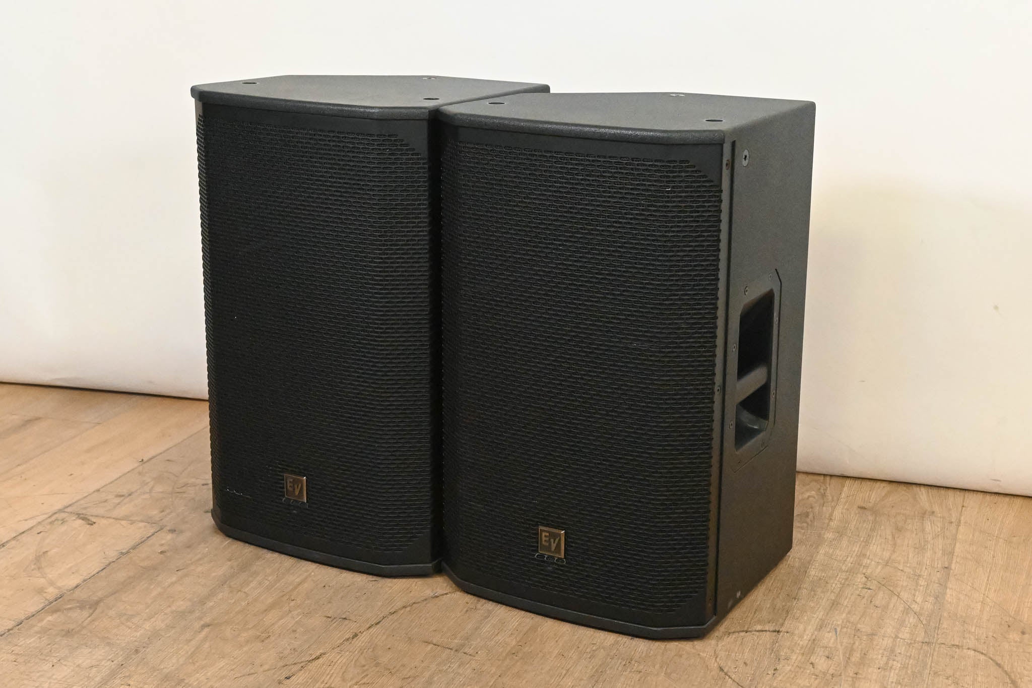 Electro-Voice (EV) EKX-12P 1500W 12" Powered Speaker (PAIR)