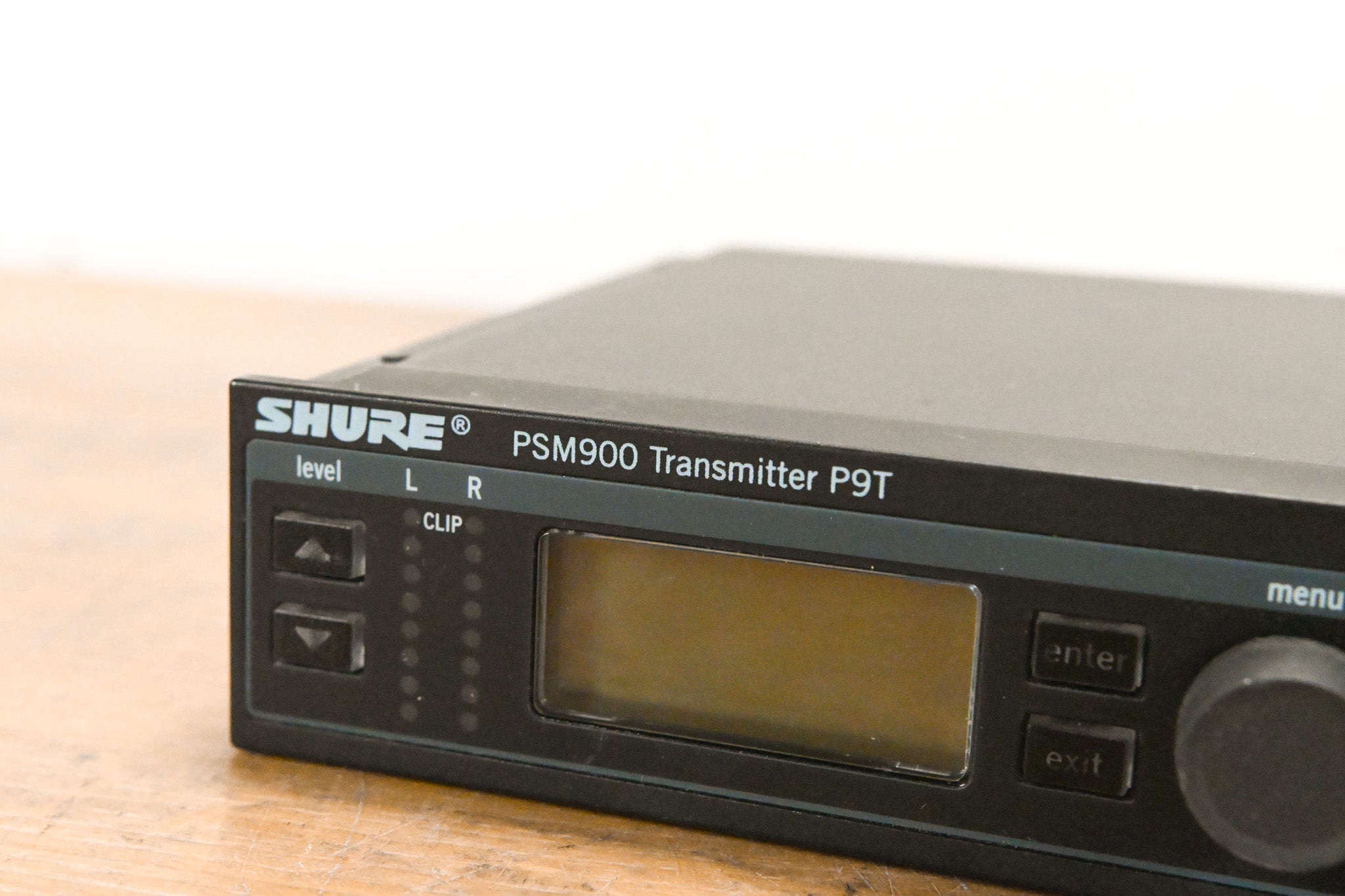 Shure PSM 900 Wireless IEM System L6 Band: 656-692 MHz (NO POWER SUPPLY)