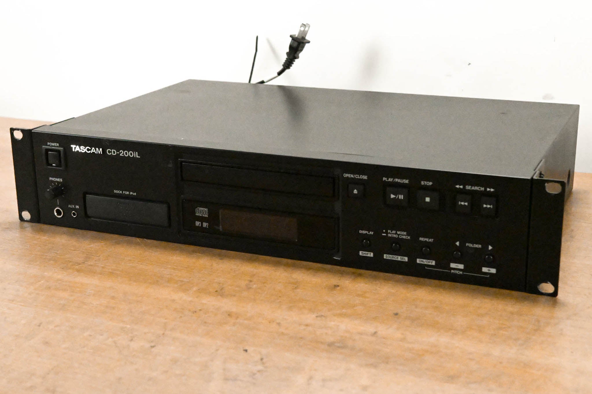 TASCAM CD-200iL Professional CD Player & iPod Dock
