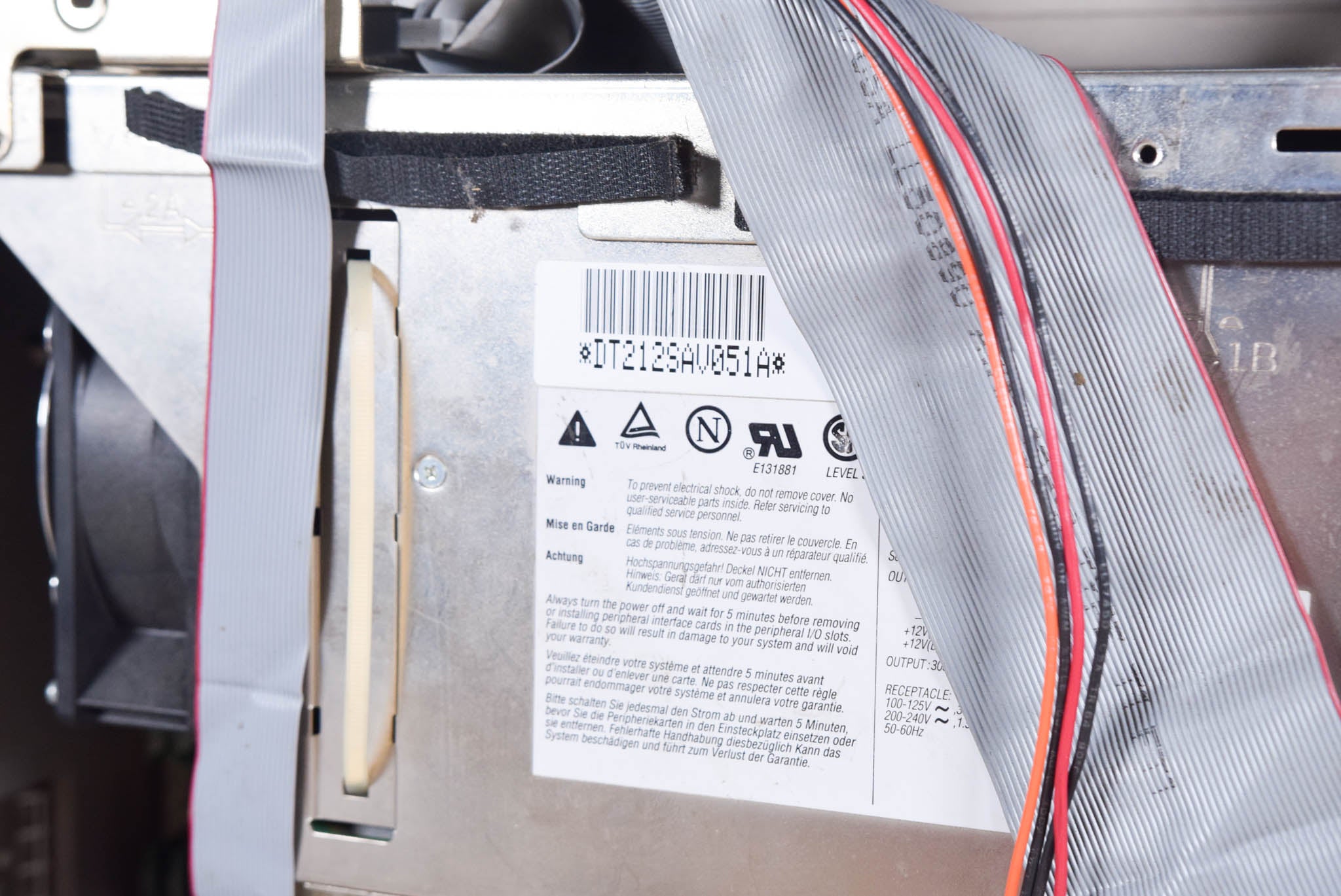 Apple Macintosh Quadra 950 Personal Computer