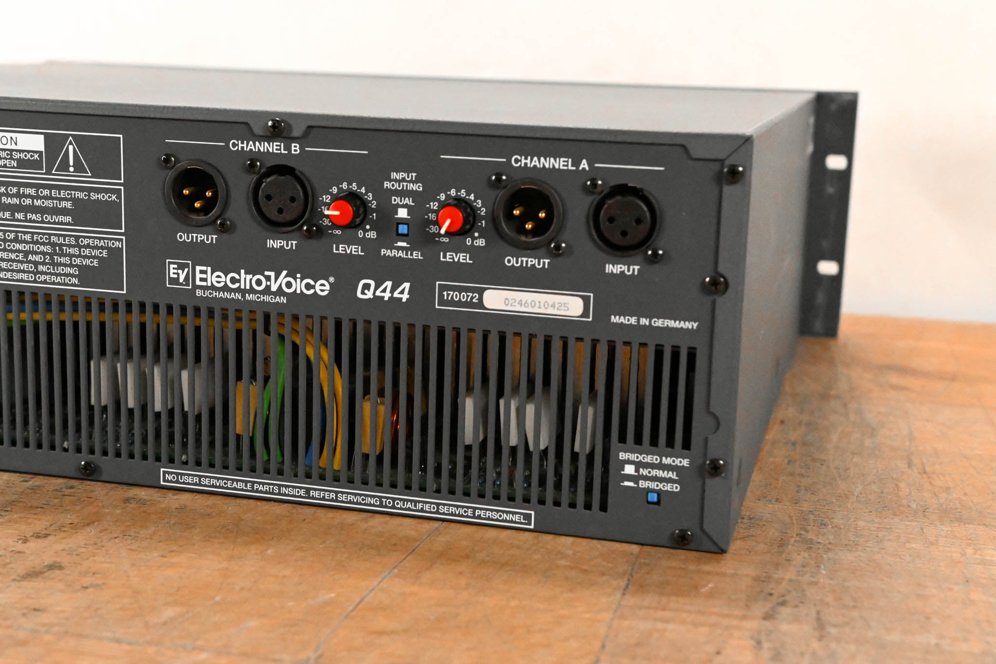 Electro-Voice (EV) Q44 Two-Channel Power Amplifier