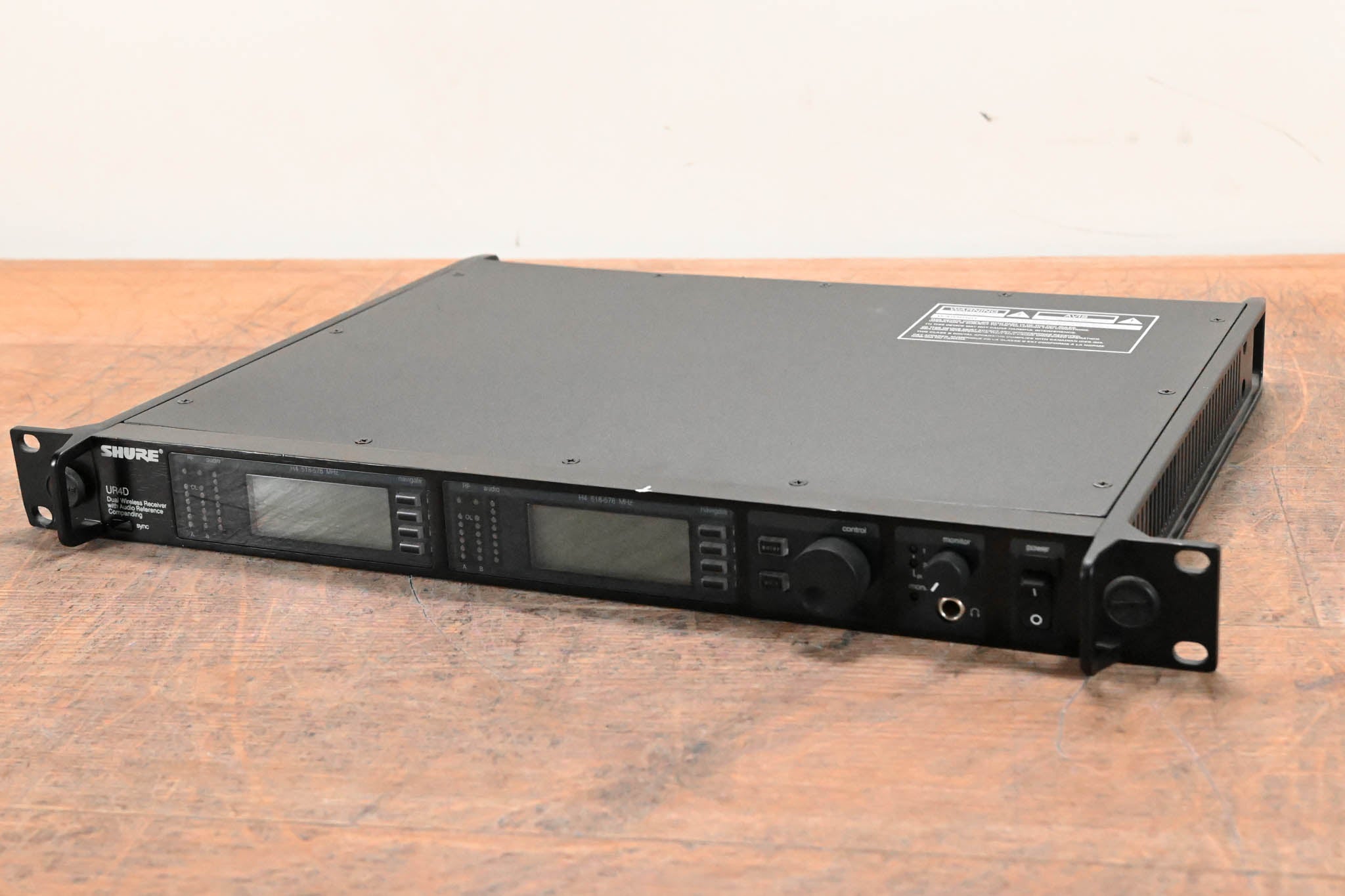 Shure UR4D Dual-Channel UHF Wireless Receiver - H4 Band: 518-578 MHz