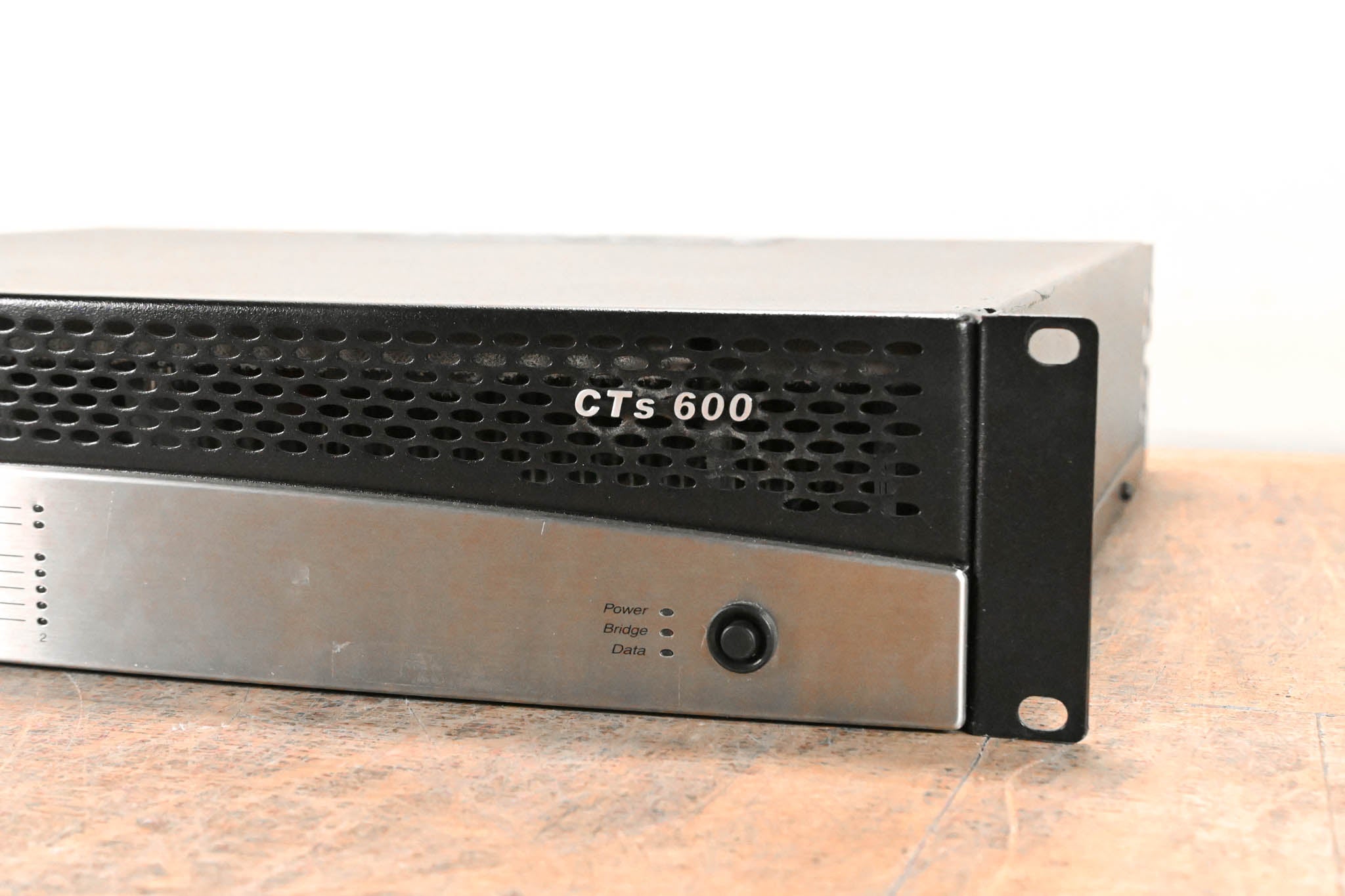 Crown CTs 600 Two-Channel 300W Power Amplifier