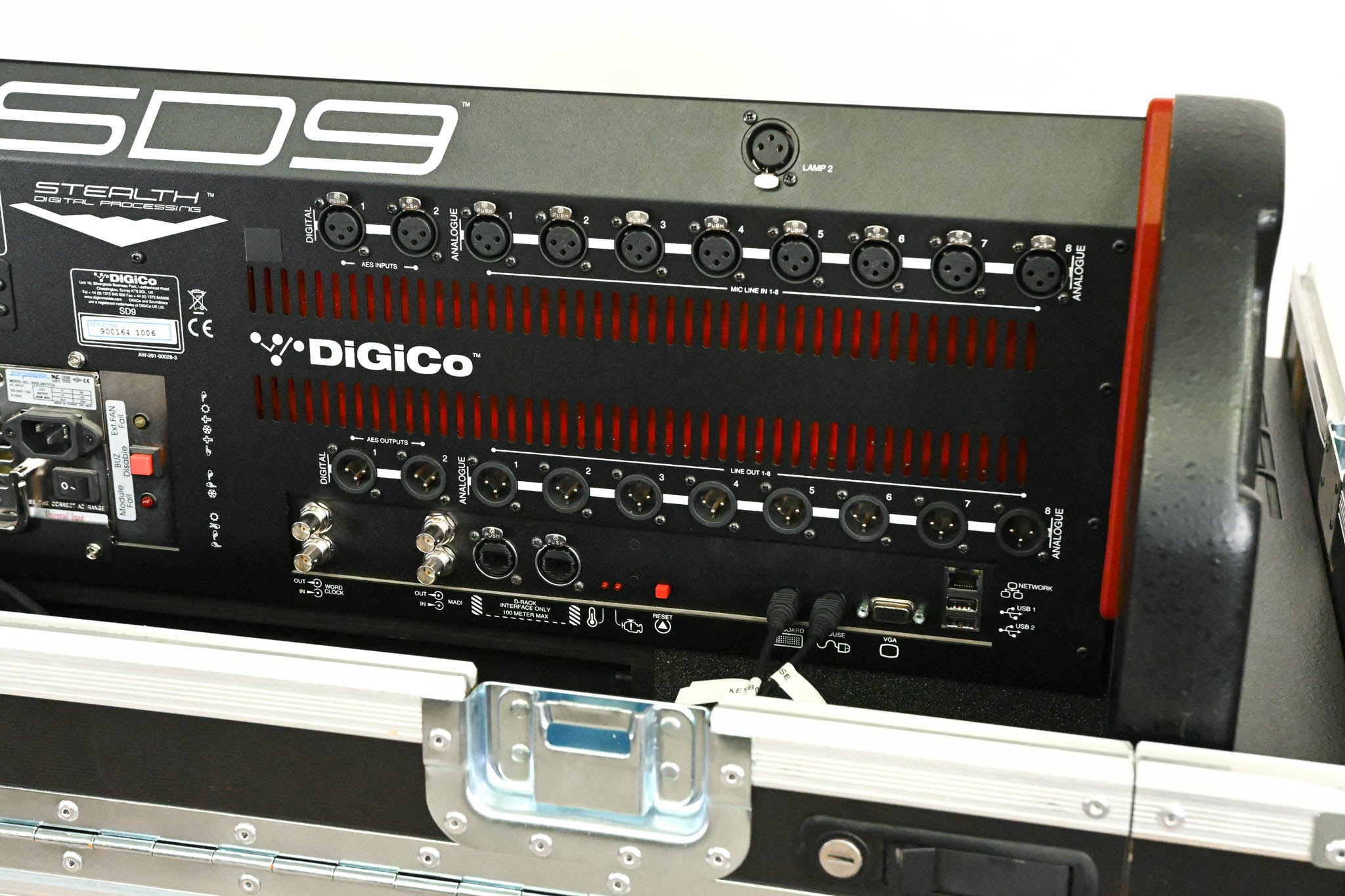 DiGiCo SD9 Digital Mixing Console with Road Case