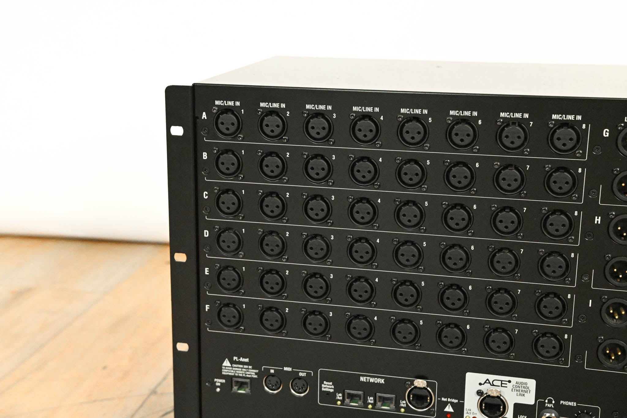 Allen & Heath iLive-T112 Mixing Surface with iDR-48 Fixed Format MixRack