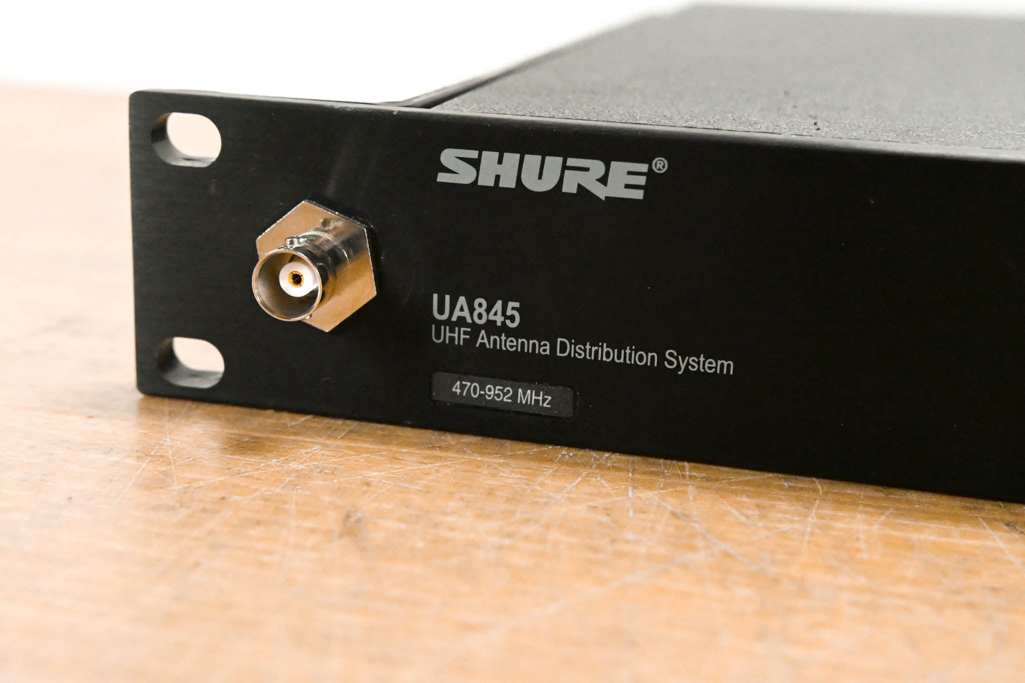 Shure UA845-SWB Antenna Distribution System - 470-952 MHz