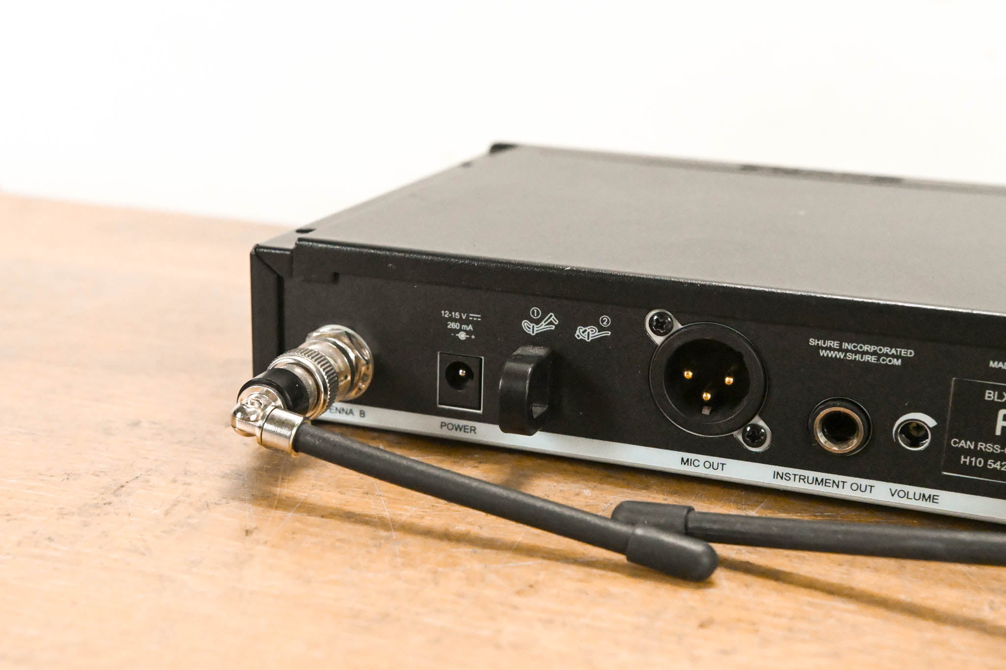 Shure BLX4R Rack-Mountable Wireless Receiver - H10 Band NO POWER SUPPLY