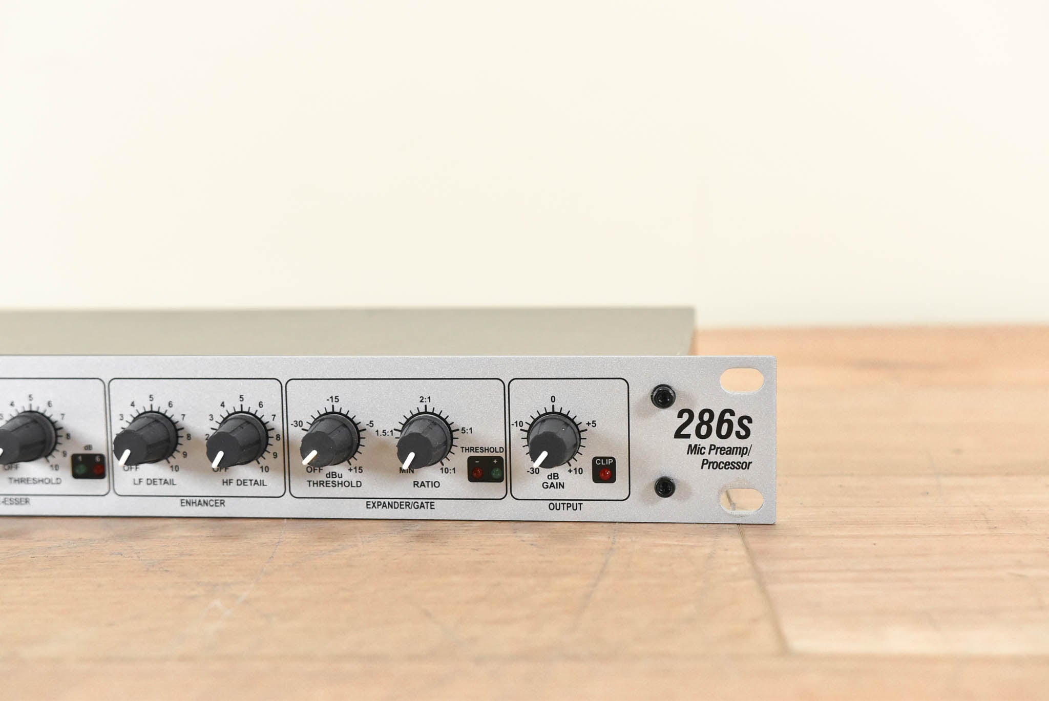 dbx 286s Microphone Preamp/Channel Strip