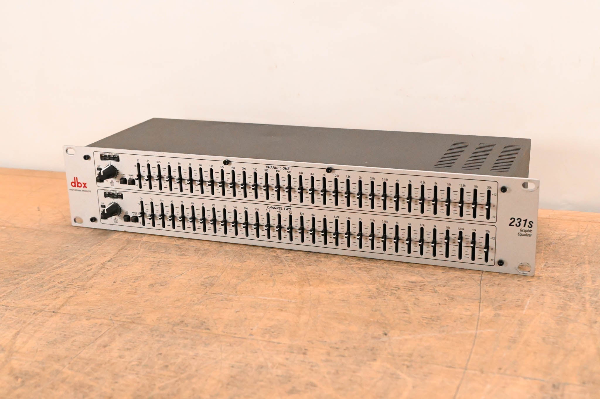 dbx 231s Two-Channel 31-Band Equalizer